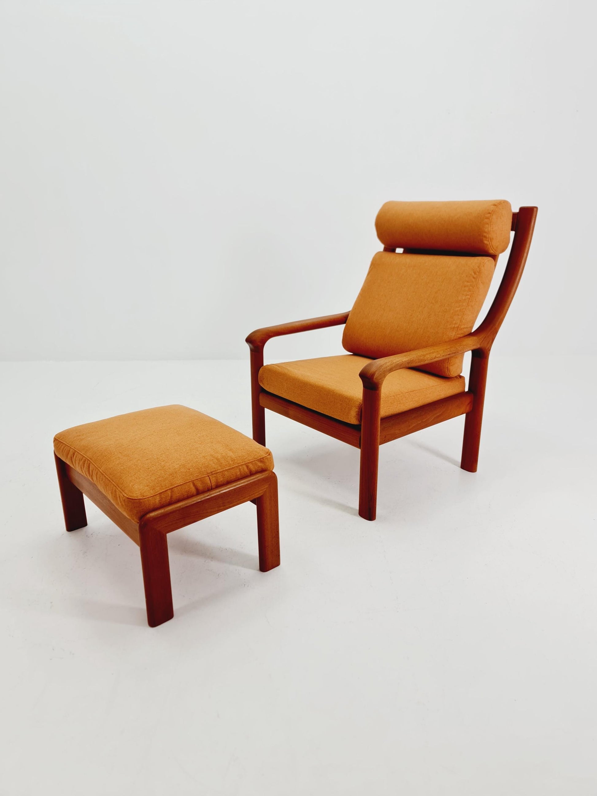 Mid century teak easy lounge chairs With Ottoman by Holstebro möbelfabrik A/S , 1970s