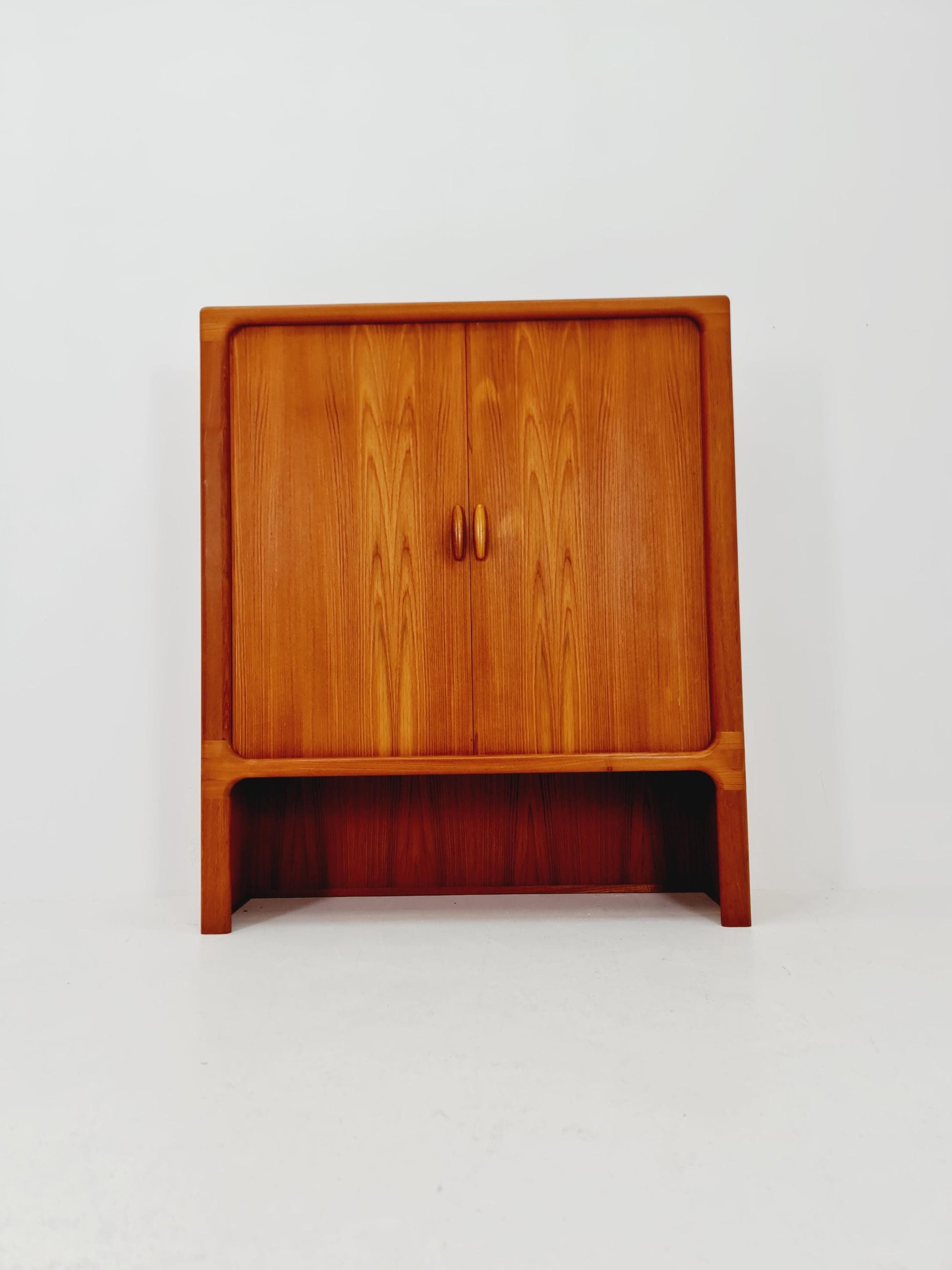 Mid century Solid Danish teak hallway cabinet, T.V cabinet By Dyrlund 1960s