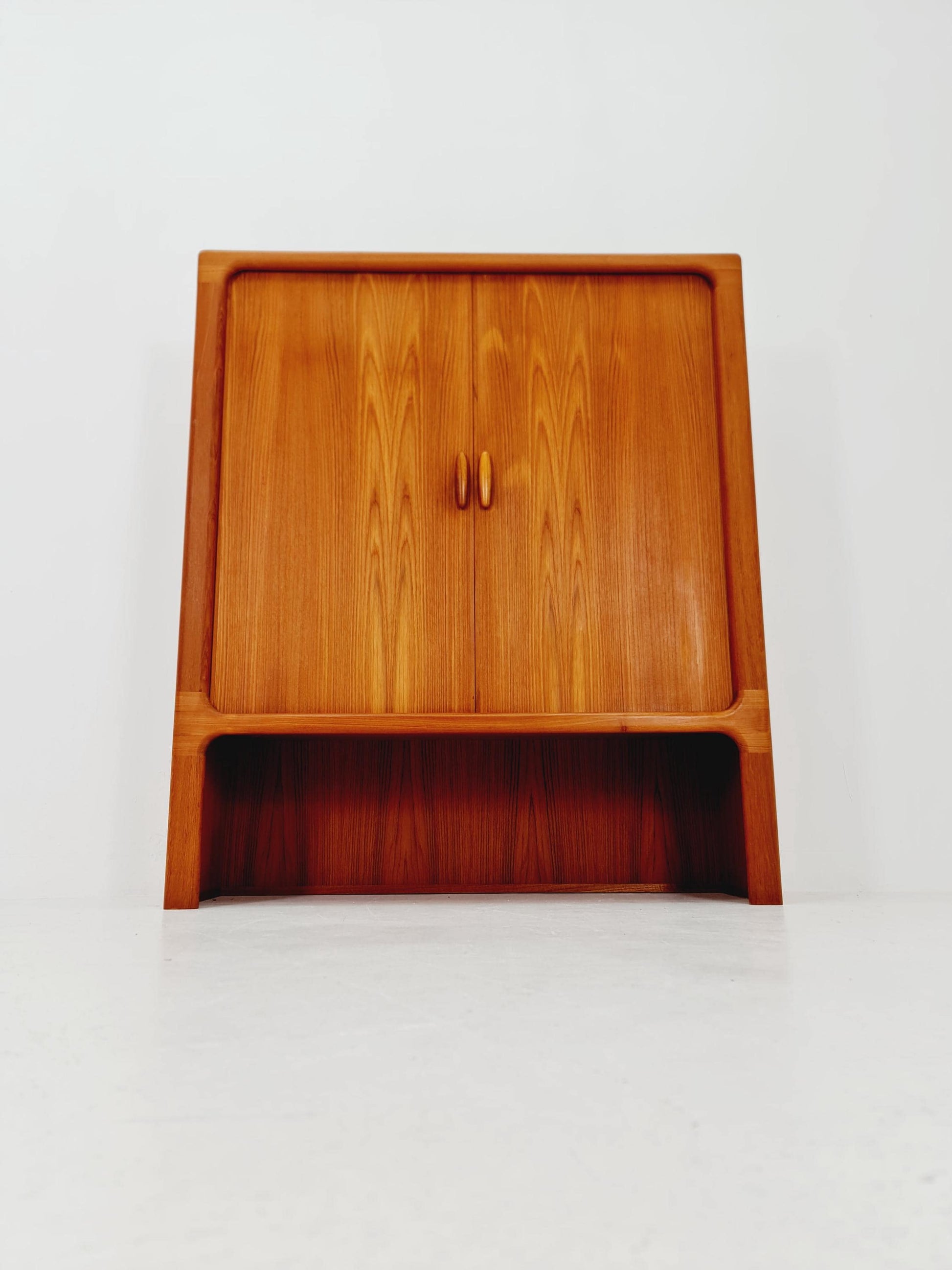 Mid century Solid Danish teak hallway cabinet, T.V cabinet By Dyrlund 1960s