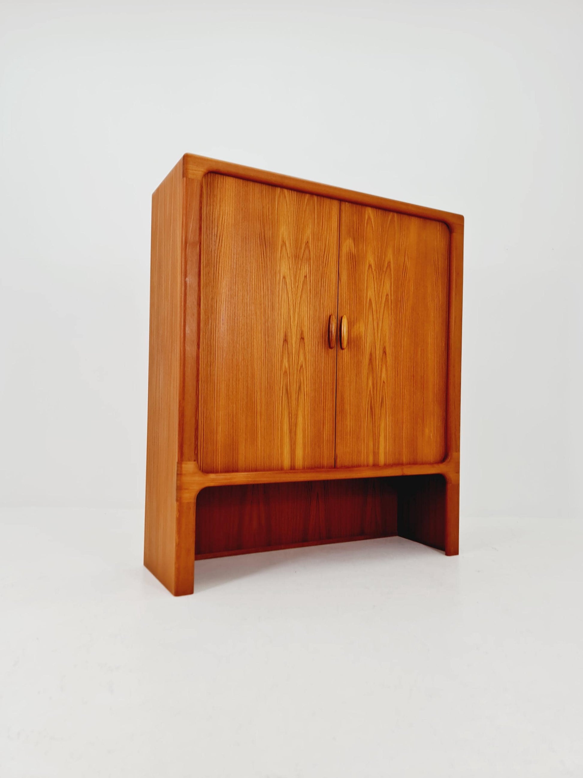 Mid century Solid Danish teak hallway cabinet, T.V cabinet By Dyrlund 1960s