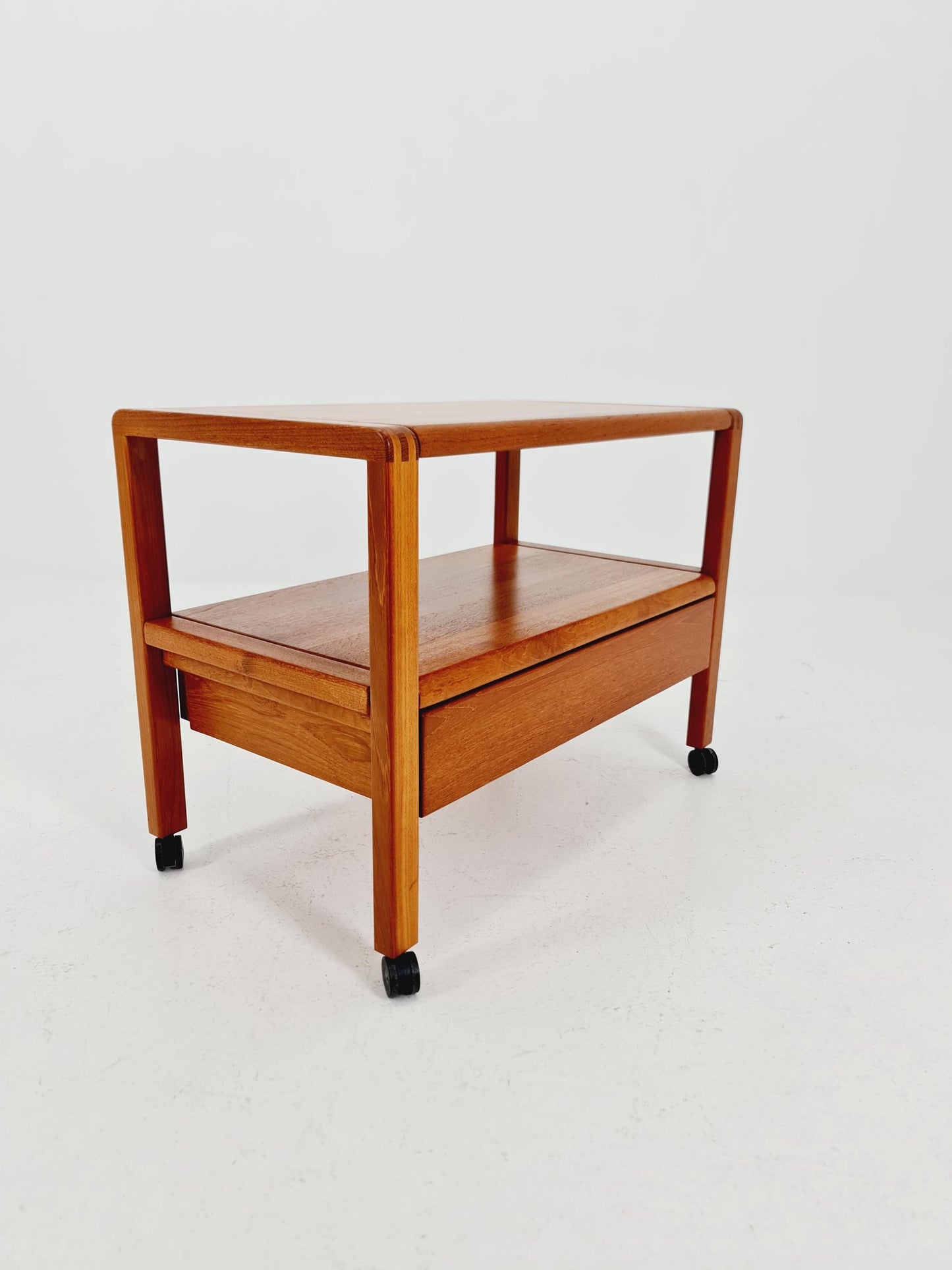 Vintage mid century danish trolley in solid teak/ bar cart By Salling Stolefabrik, 1960s
