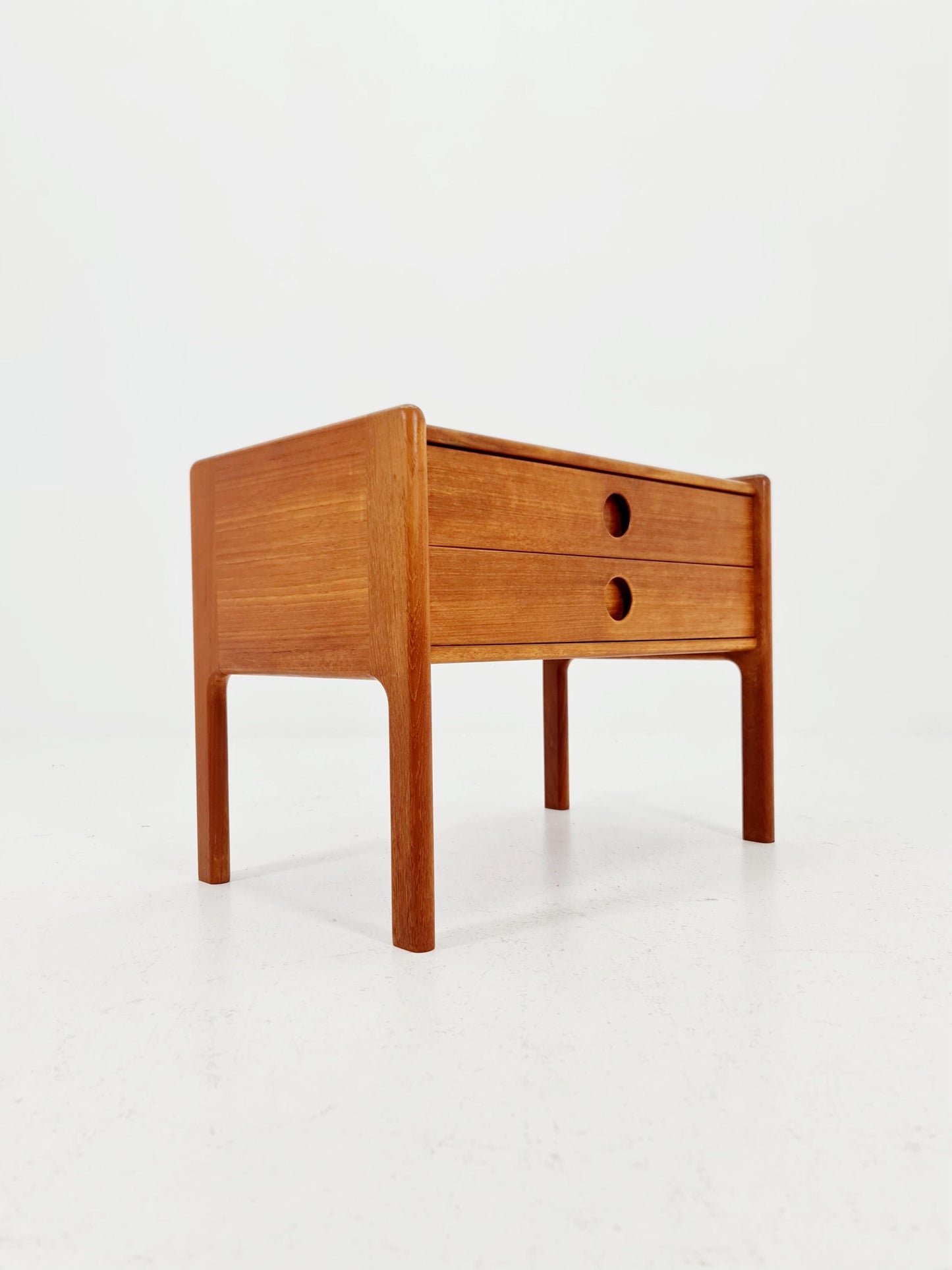 Midcentury Danish teak Side table/ Bedside table Kai Kristiansen Modell VM202 , 1960s