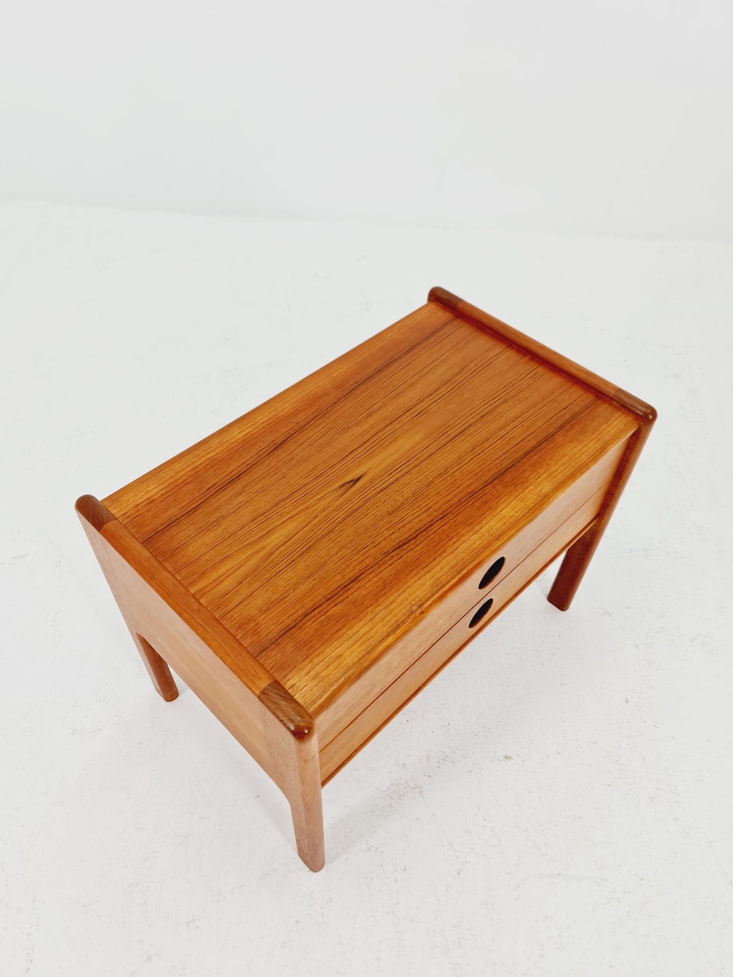 Midcentury Danish teak Side table/ Bedside table Kai Kristiansen Modell VM202 , 1960s