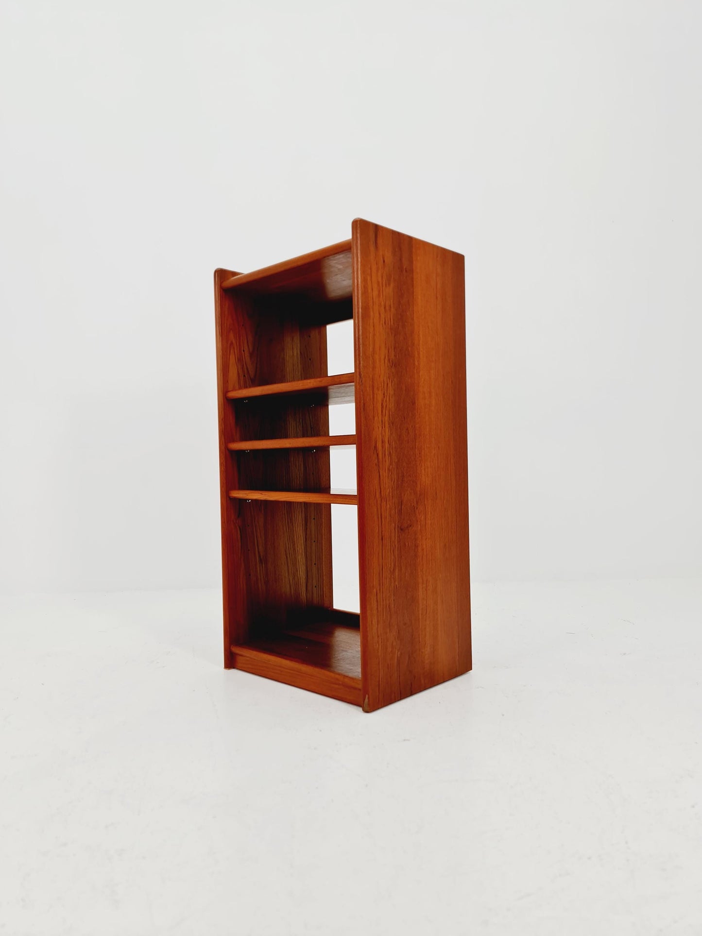 Danish freestanding solid teak vintage bookshelf / book case teak , 1970s
