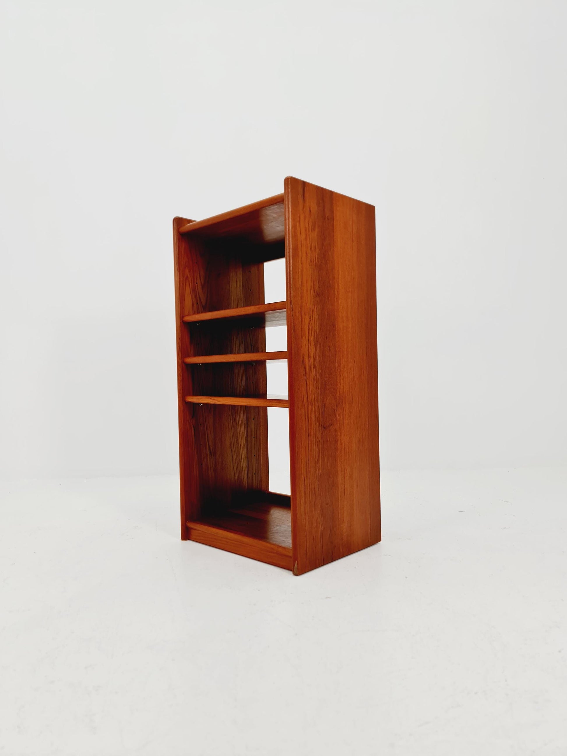 Danish freestanding solid teak vintage bookshelf / book case teak , 1970s