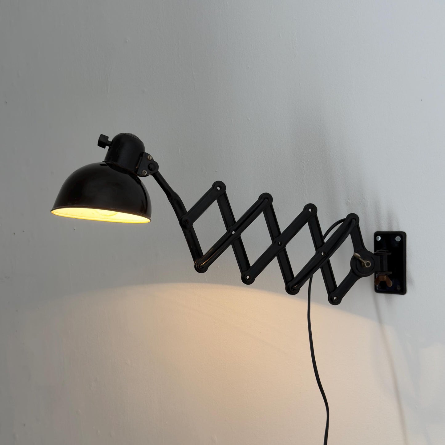 Original Kaiser Idell 6718 Scissor Wall Lamp by Christian Dell, 1930s Bauhaus Industrial Black Wall Light, Germany