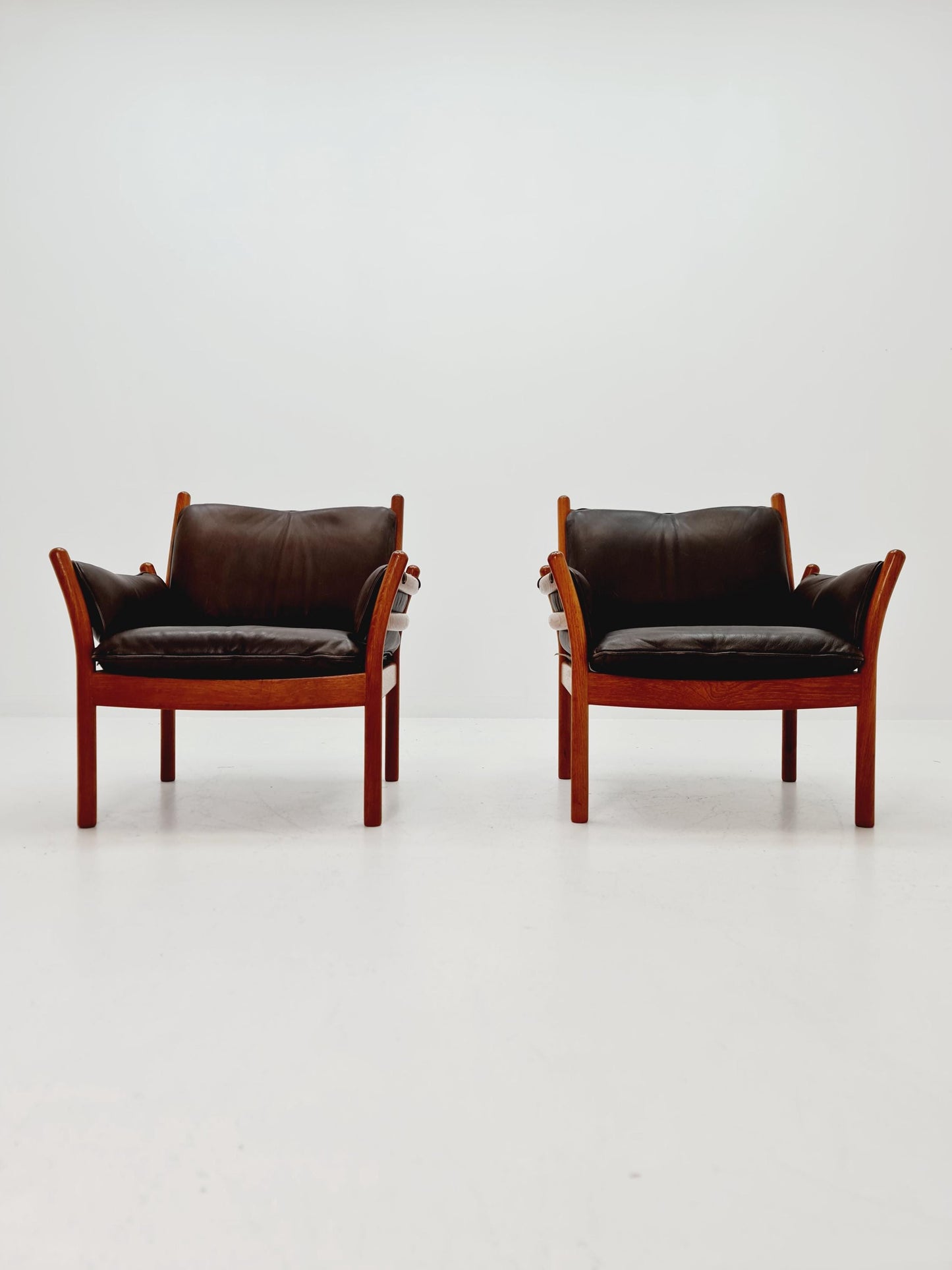 Mid century easy lounge chairs by Illum Wikkelso 'Genius' For Silkborg Denamrk 1960s, Set of 2