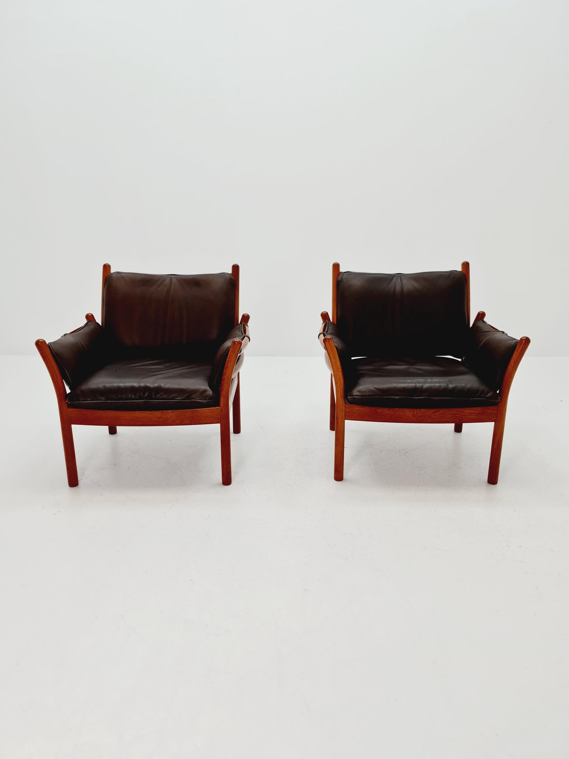 Mid century easy lounge chairs by Illum Wikkelso 'Genius' For Silkborg Denamrk 1960s, Set of 2