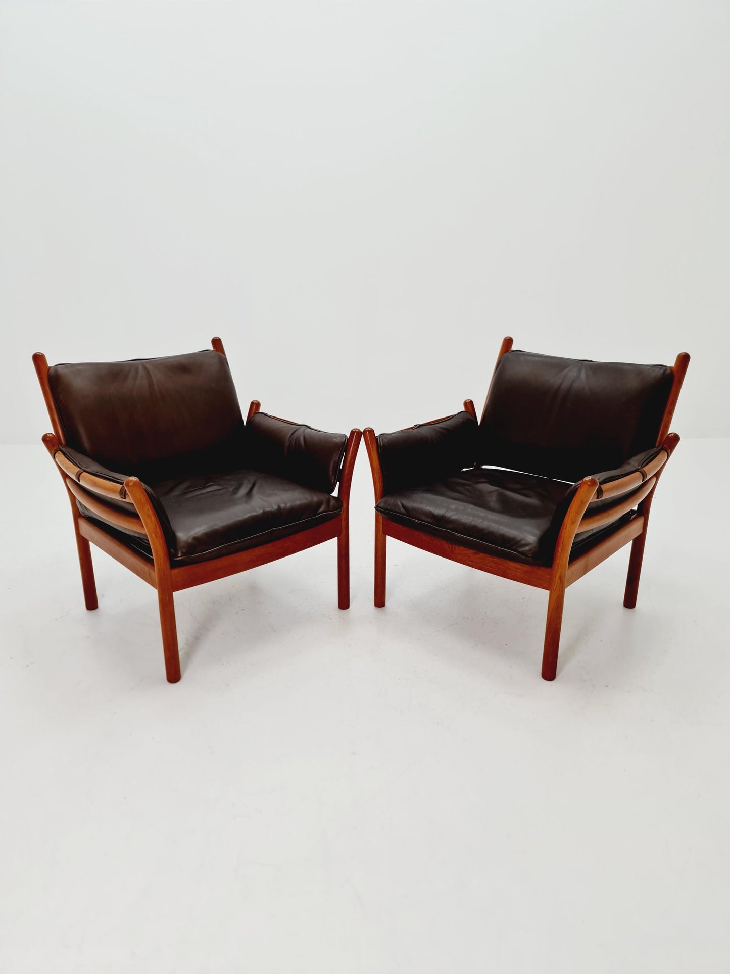 Mid century easy lounge chairs by Illum Wikkelso 'Genius' For Silkborg Denamrk 1960s, Set of 2