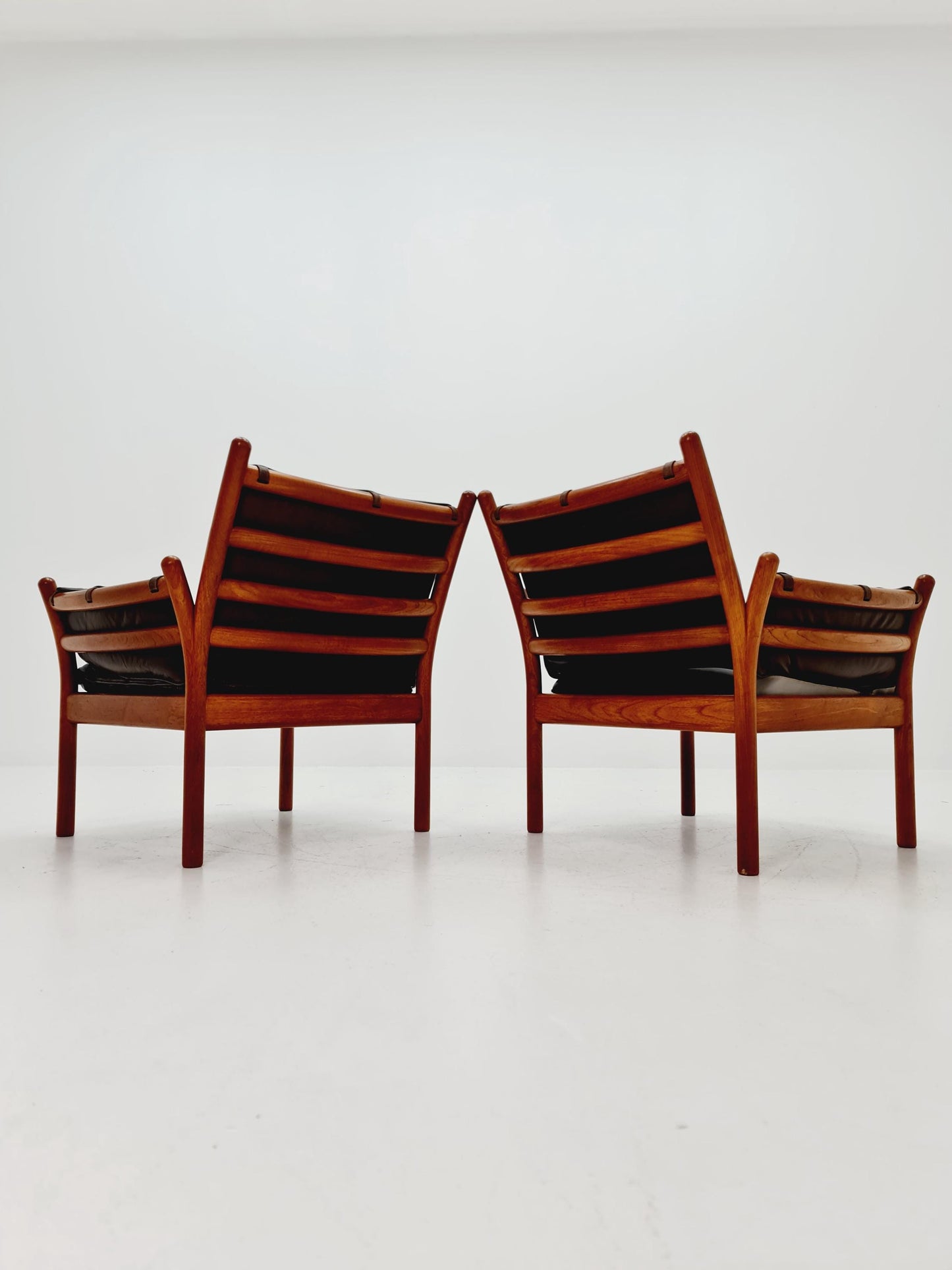 Mid century easy lounge chairs by Illum Wikkelso 'Genius' For Silkborg Denamrk 1960s, Set of 2