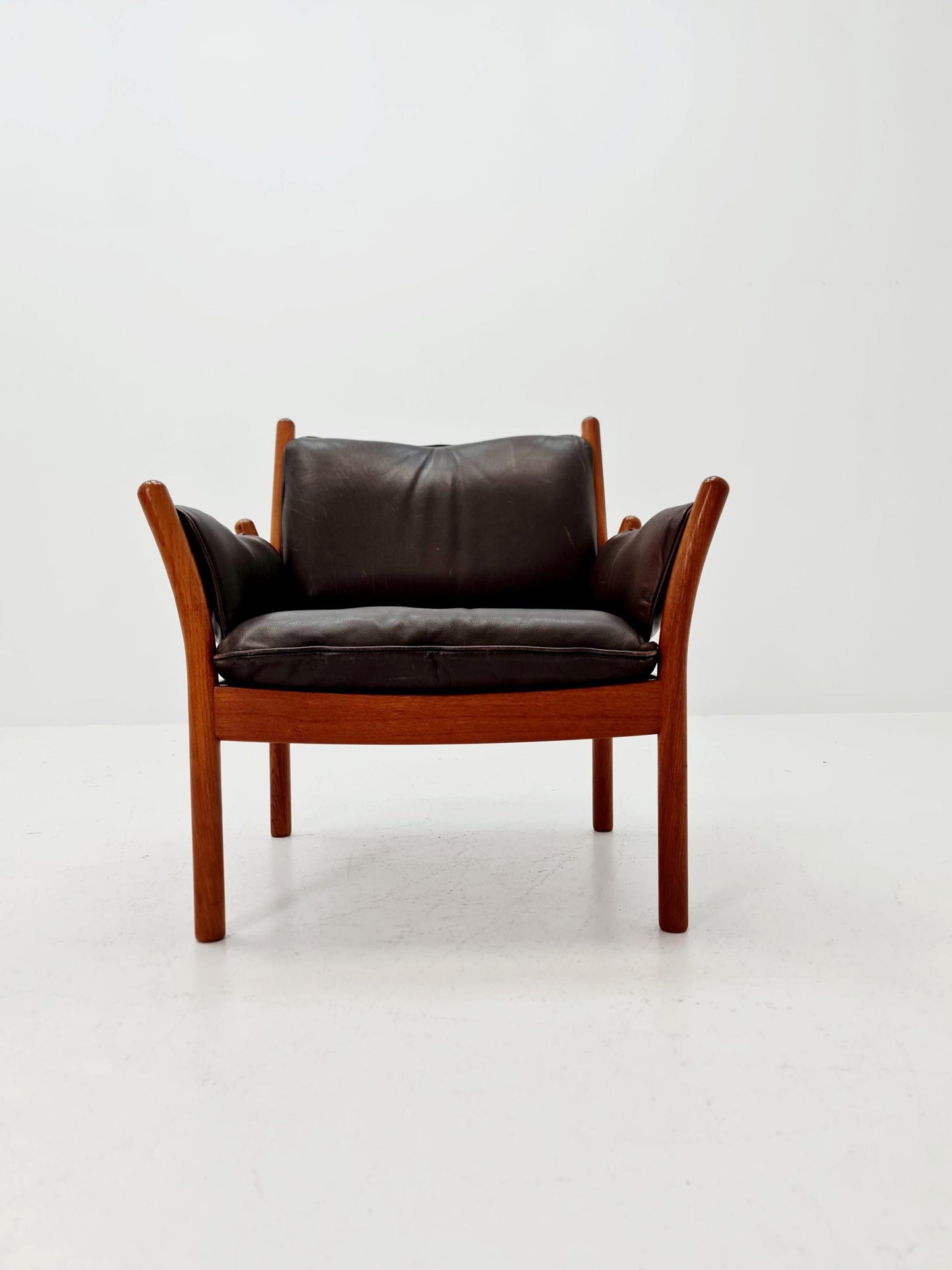 Mid century easy lounge chair by Illum Wikkelso 'Genius' For Silkborg Denamrk 1960s,