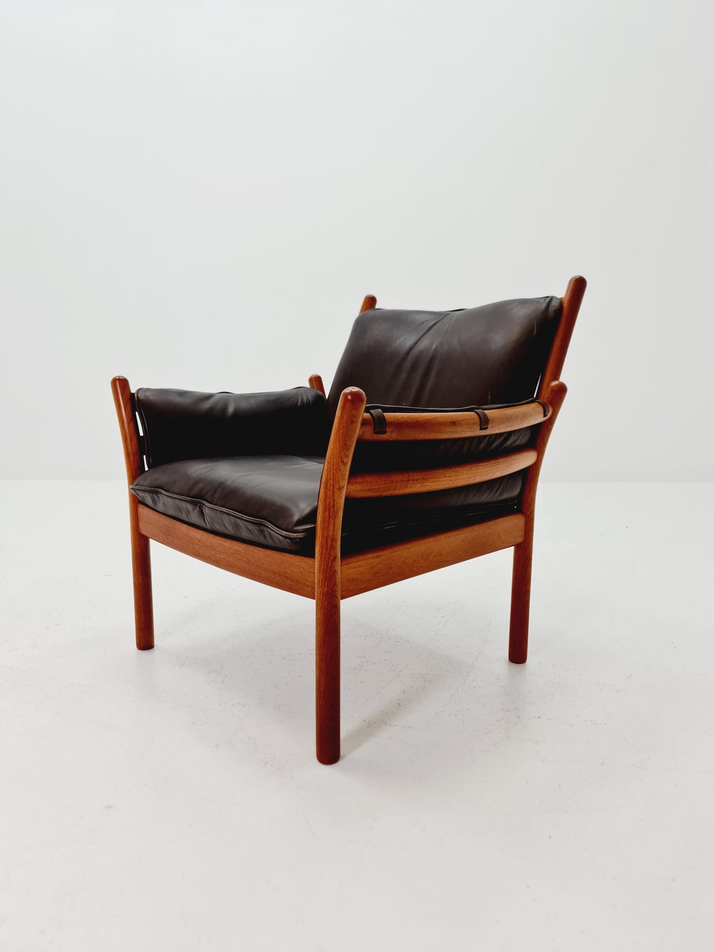 Mid century easy lounge chair by Illum Wikkelso 'Genius' For Silkborg Denamrk 1960s,