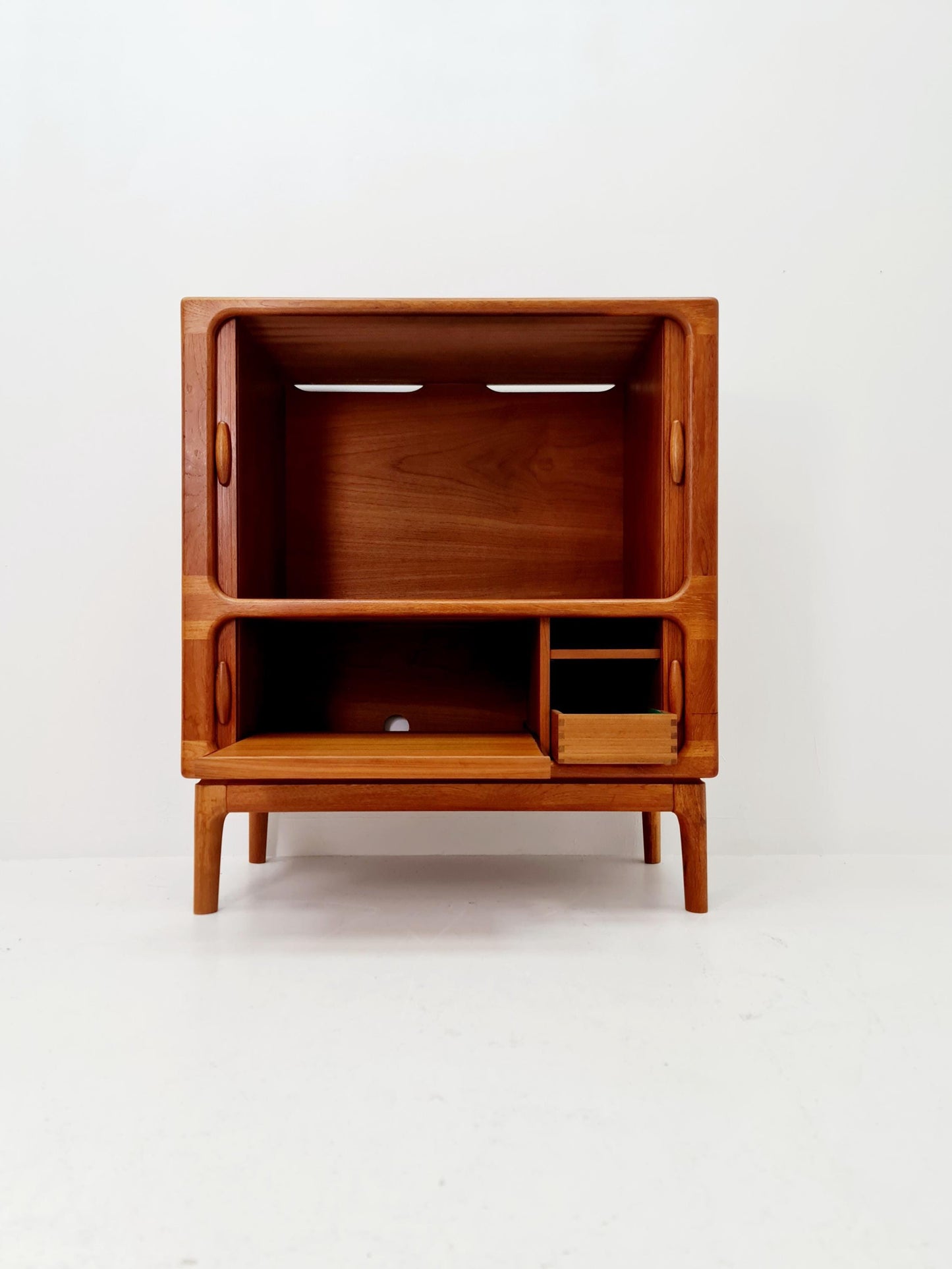 Mid century Solid Danish teak hallway cabinet,TV & Record cabinet By Dyrlund 1960s