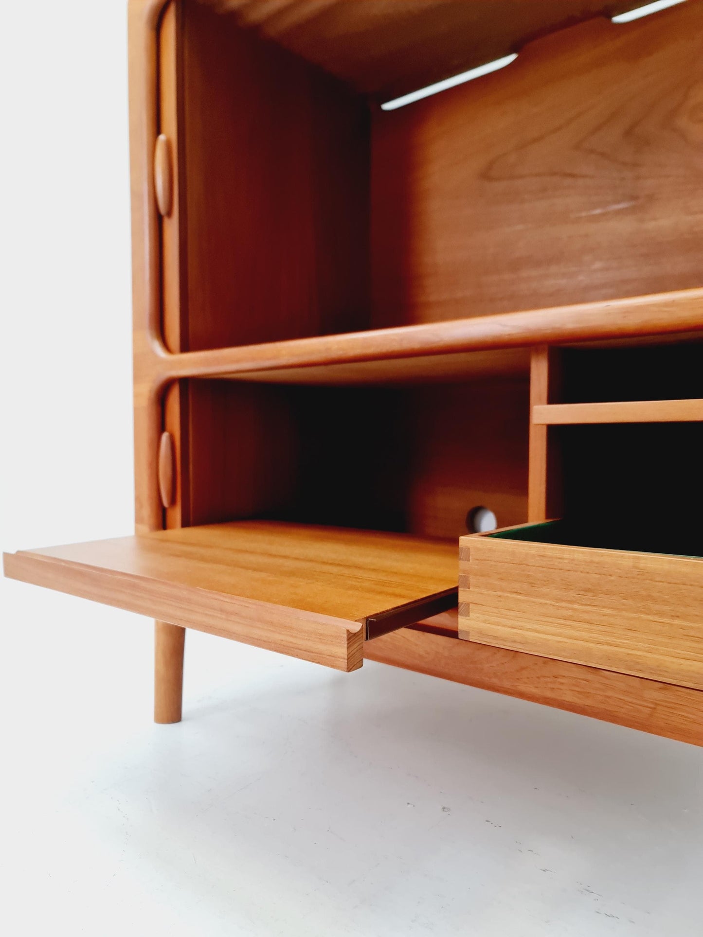 Mid century Solid Danish teak hallway cabinet,TV & Record cabinet By Dyrlund 1960s