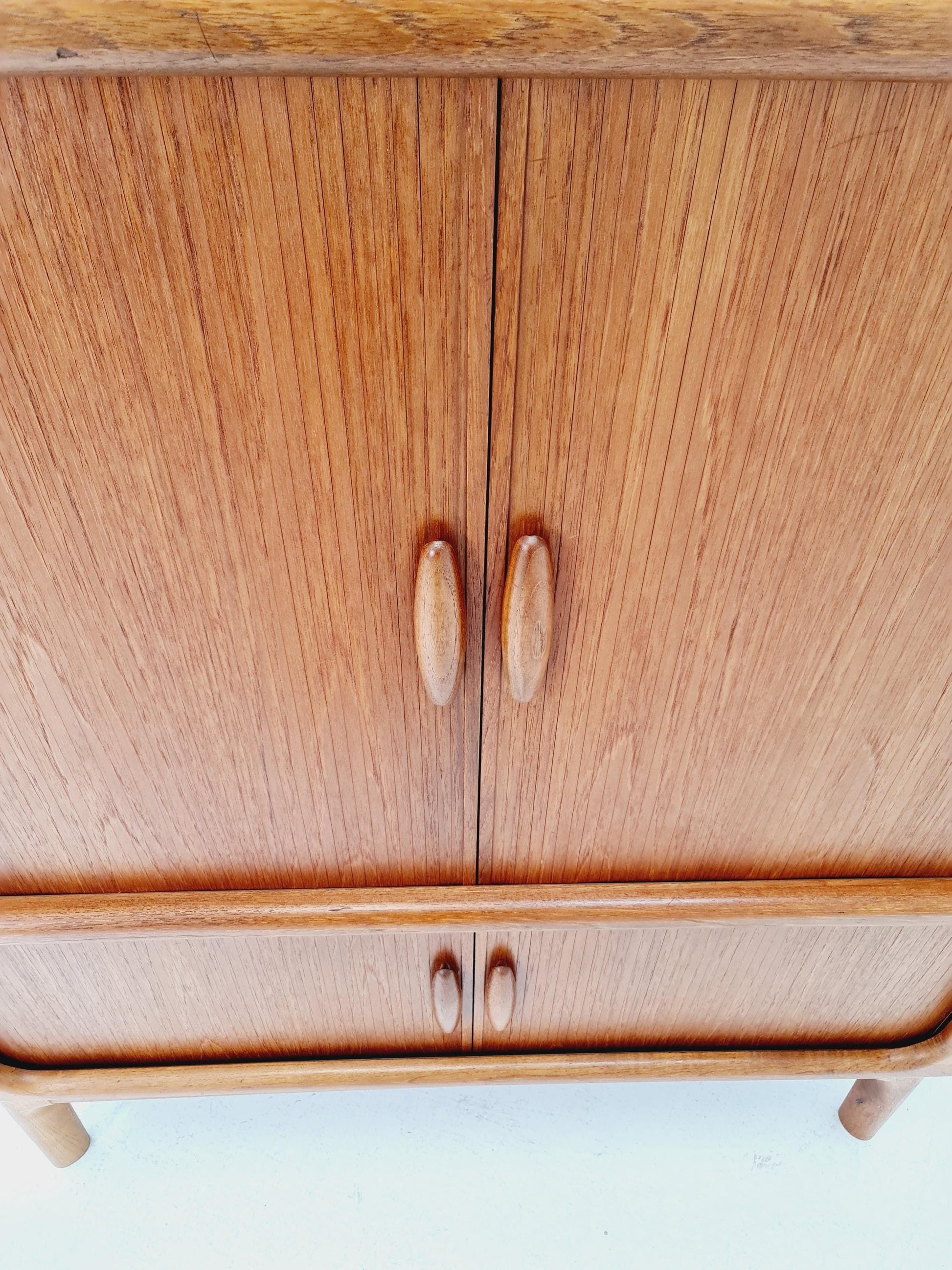 Mid century Solid Danish teak hallway cabinet,TV & Record cabinet By Dyrlund 1960s