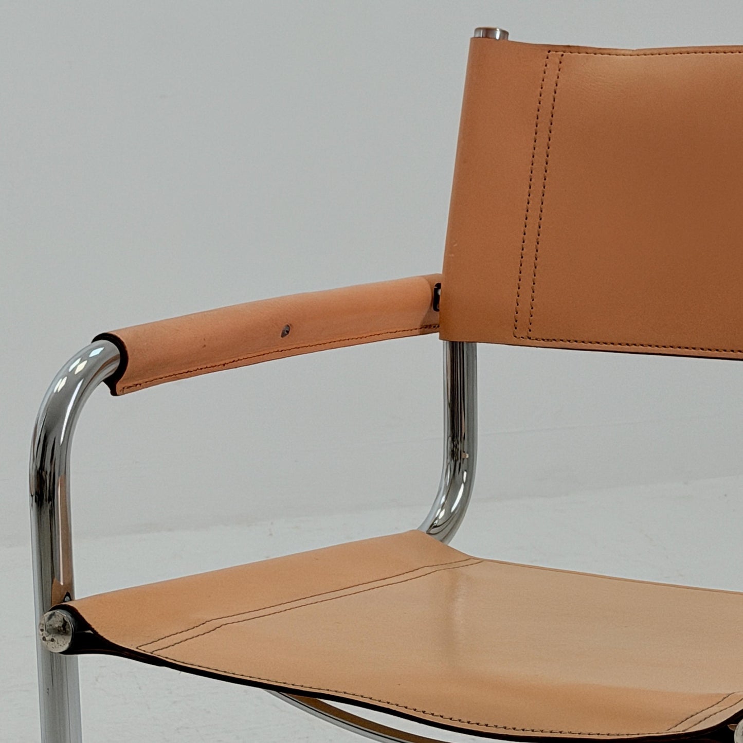 Set of 2 Mid century Bauhaus B34 Tan leather cantilever armchair by Mart Stam italy 1980s