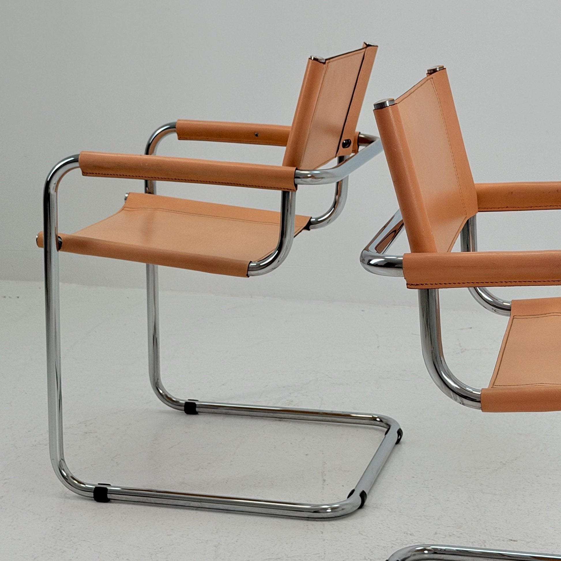 Set of 2 Mid century Bauhaus B34 Tan leather cantilever armchair by Mart Stam italy 1980s