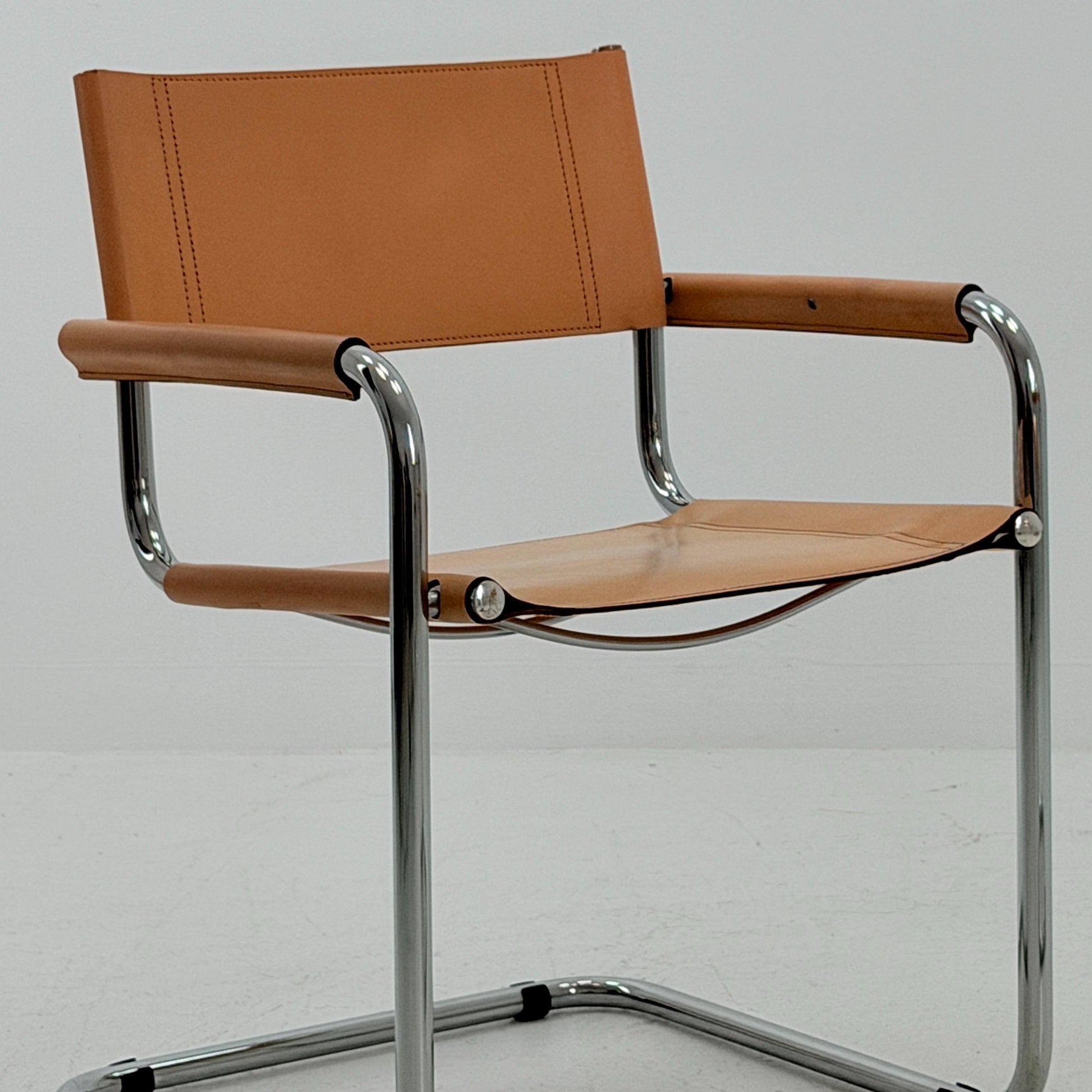 Set of 2 Mid century Bauhaus B34 Tan leather cantilever armchair by Mart Stam italy 1980s