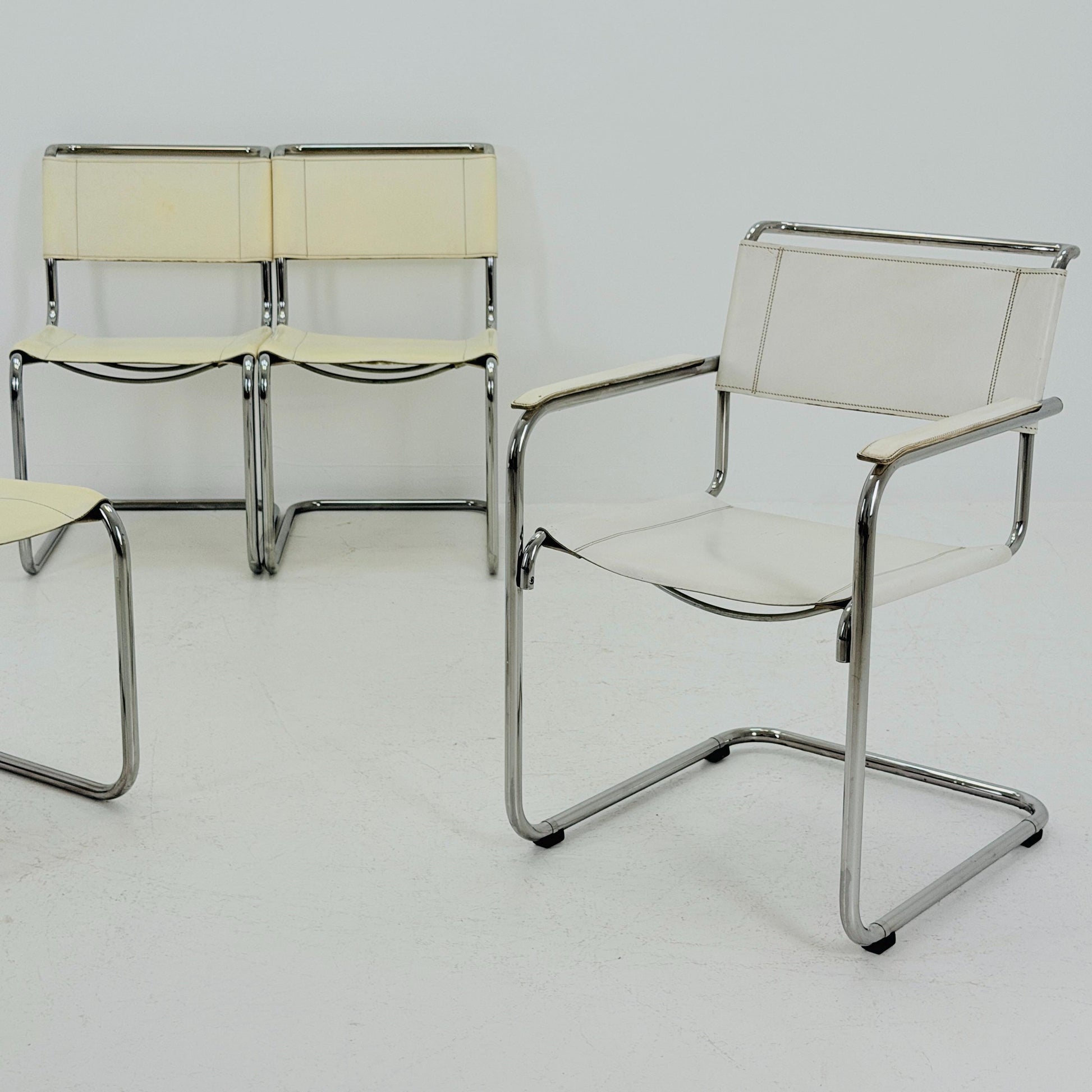 Set of 4 Vintage Thonet S33 & S34 Bauhaus Cantilever Chairs – White Leather – Germany, 1980s