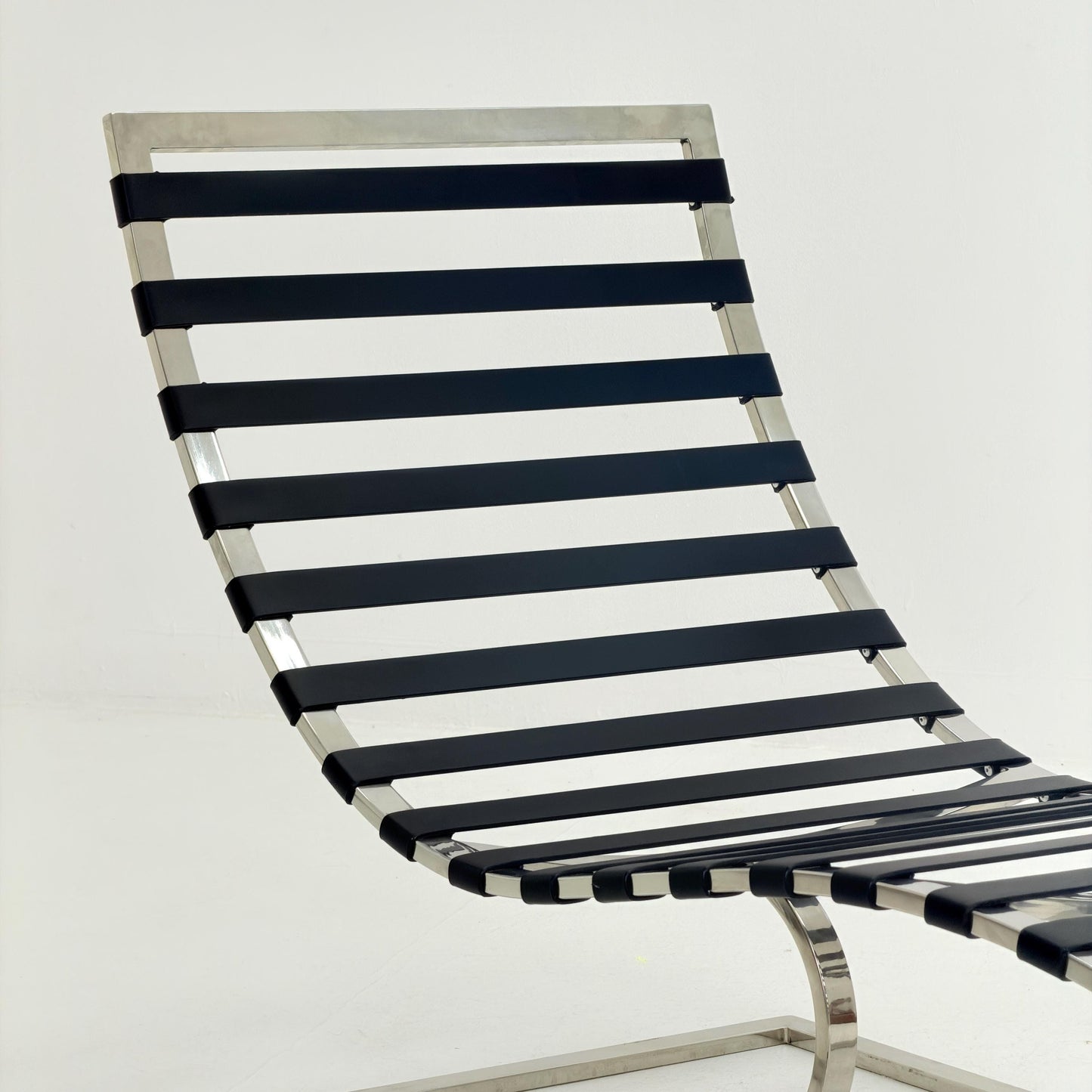 Mid Century Bauhaus style Lounge chair brown leather and chrome, 1980s Italy