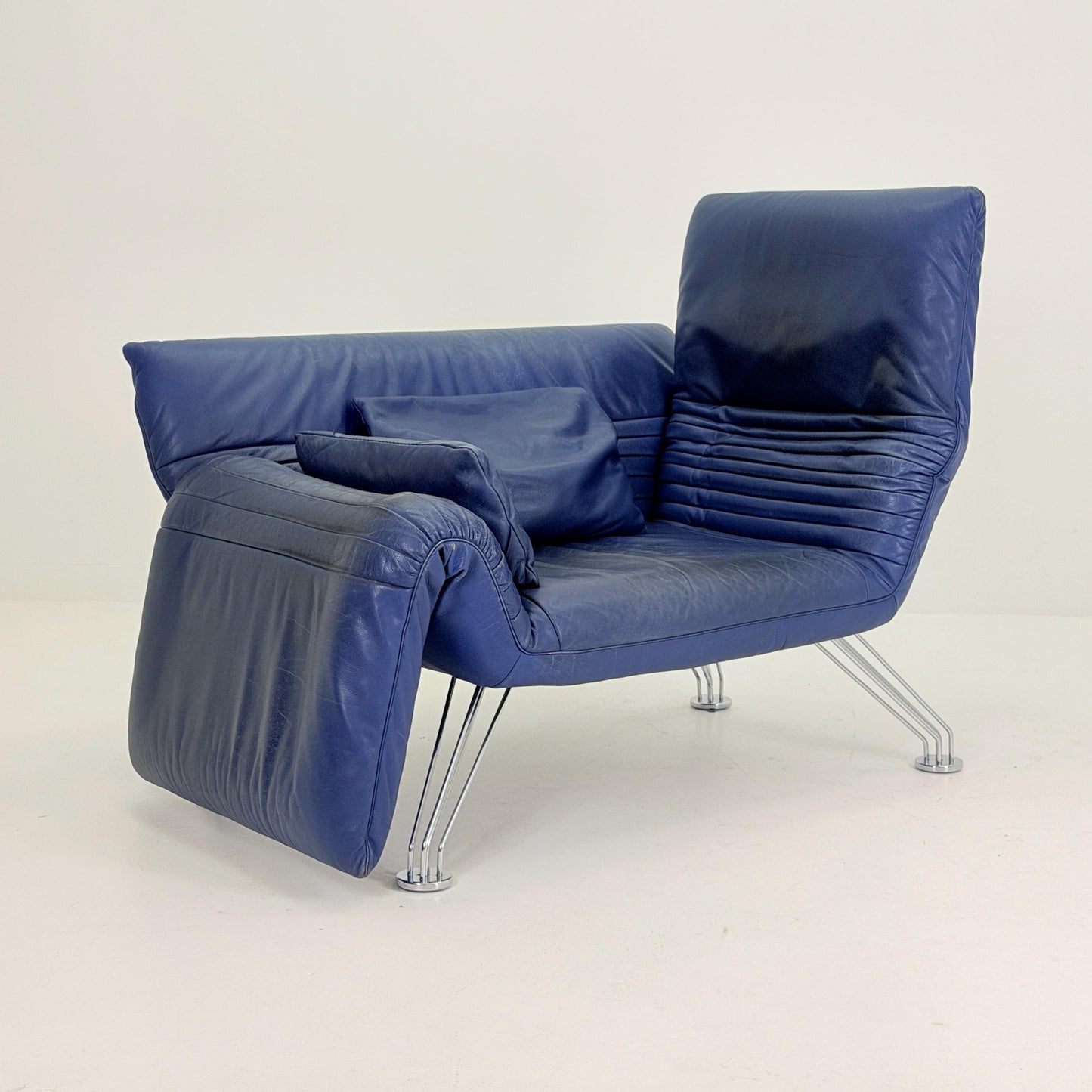 Mid Century De Sede DS-142 Blue Leather Lounge Chair Chaise Longue by Wilfried Totzek, Switzerland 1980s