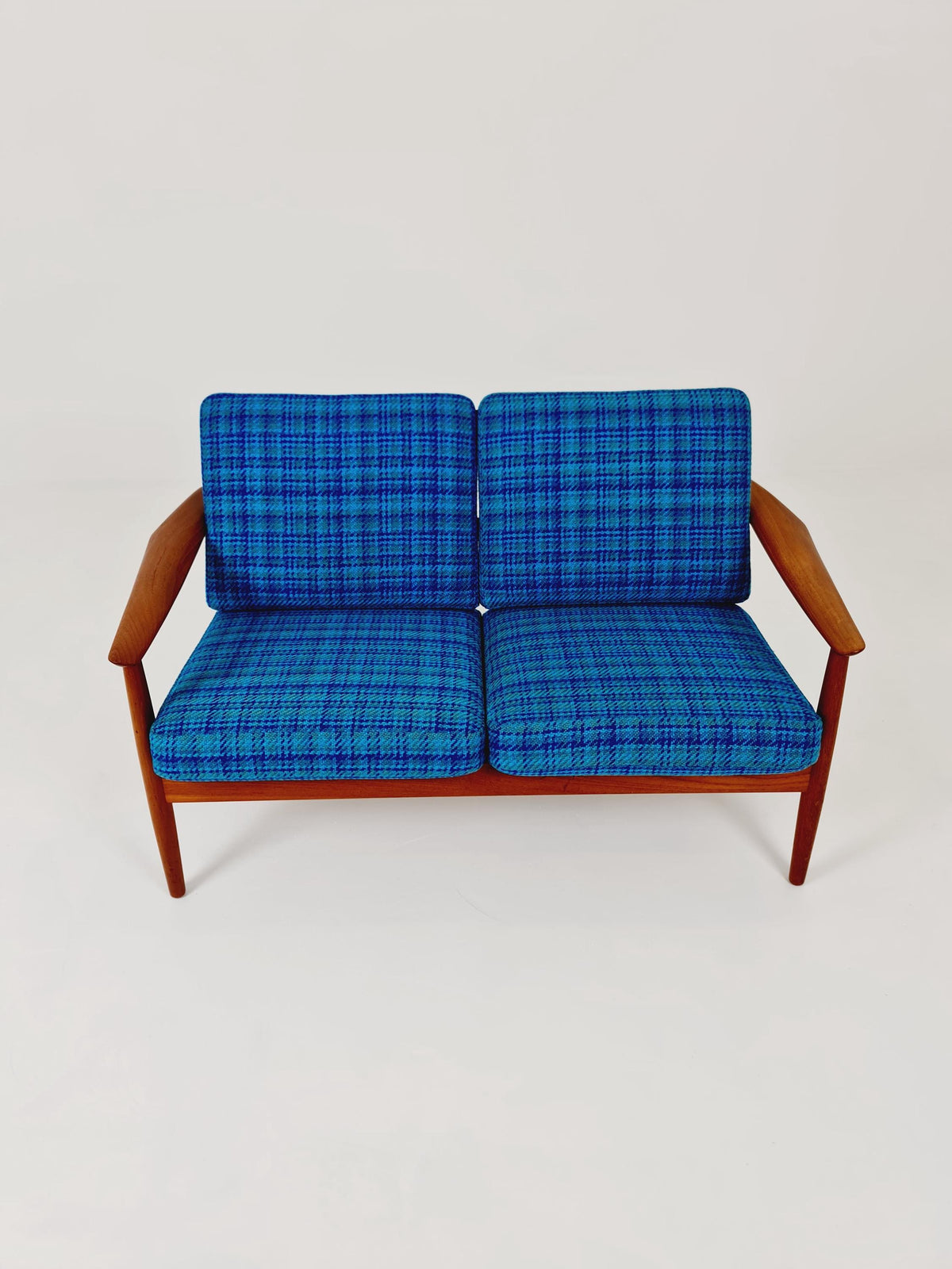 super rare Mid-century Danish teak lounge chair/ Sofa 2 seater by Arne Vodder For Cado ,1960s
