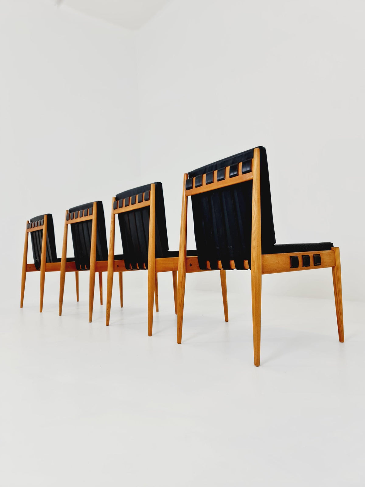 Rare Vintage Danish Ash Wood dining chairs by Egon Eiermann SE 21 , 1960s, set of 4