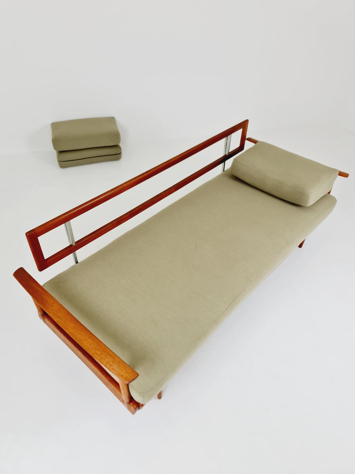 Midcentury Stella Sofa Teak Daybed by Walter Knoll & Wilhelm Knoll, Germany, 1950s