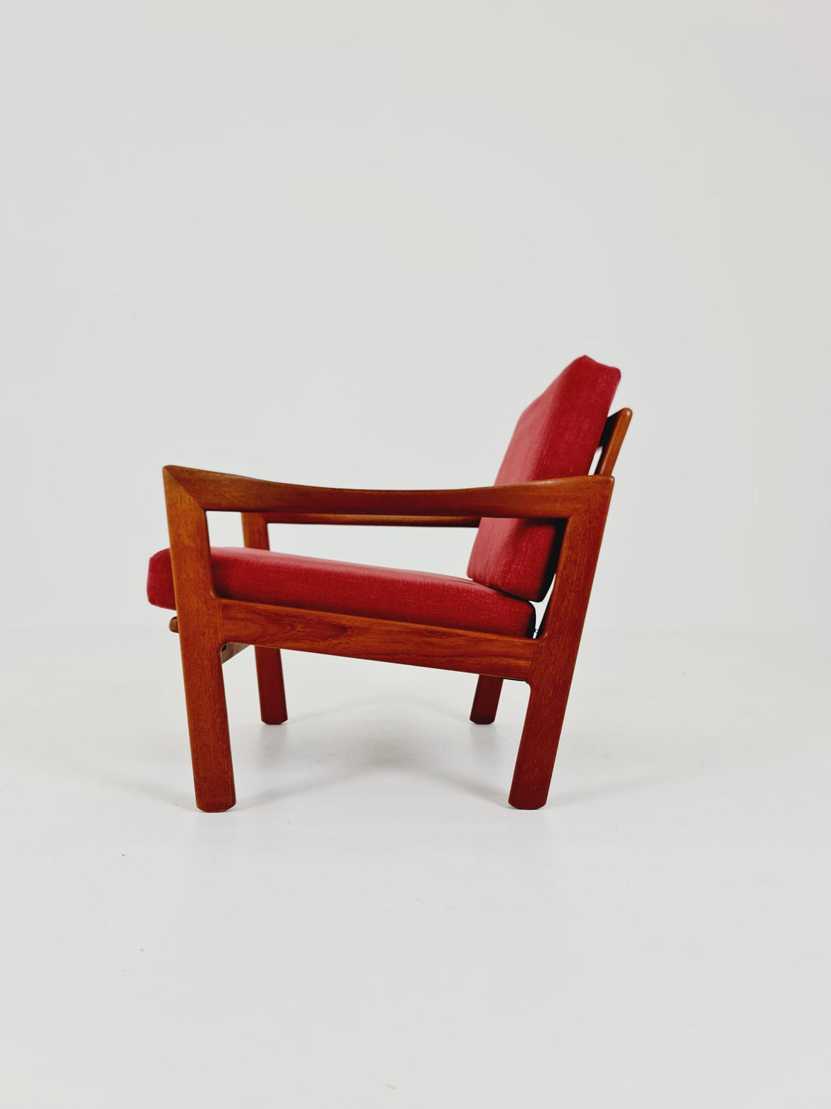 Mid century easy lounge chairs by Illum Wikkeslo Eilersen in solid teak, 1960s,