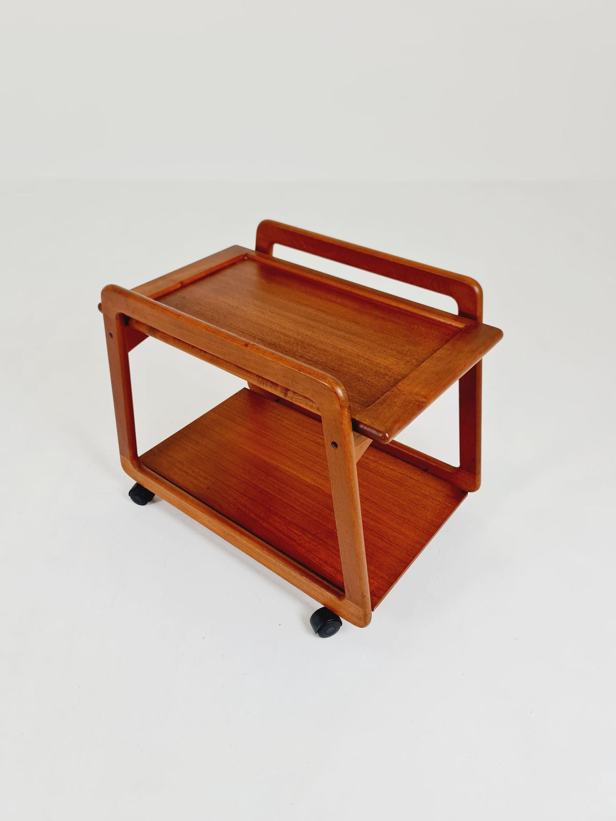 Big Vintage mid century danish trolley in solid teak/ bar cart By SIKA Mobler , 1960s
