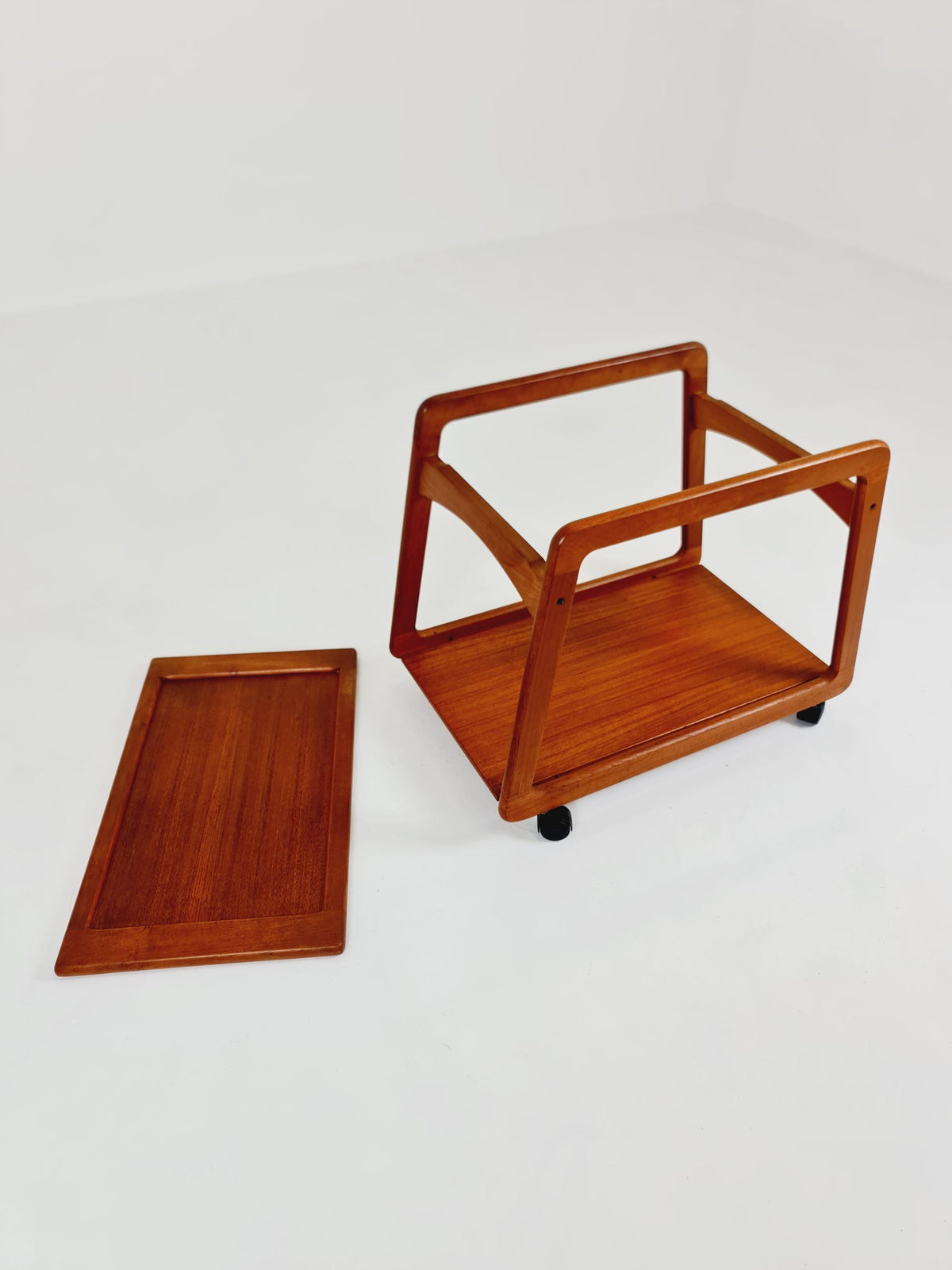 Big Vintage mid century danish trolley in solid teak/ bar cart By SIKA Mobler , 1960s