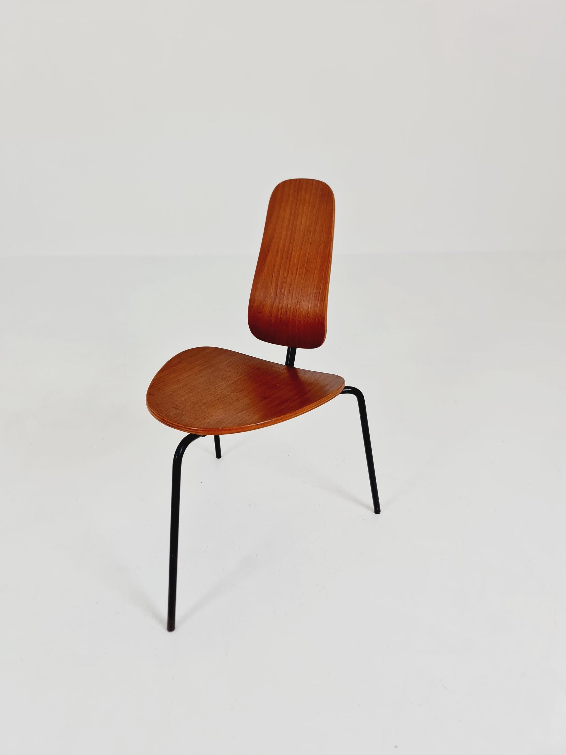 Vintage Mid Century German tripod Chair Teak by Mauser 1960s,