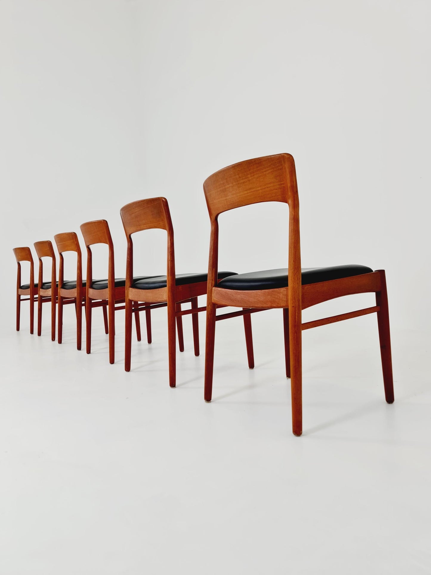 Mid Century Dansih Teak and Leather chair by Henning kaernulf , 1960s Set of 6