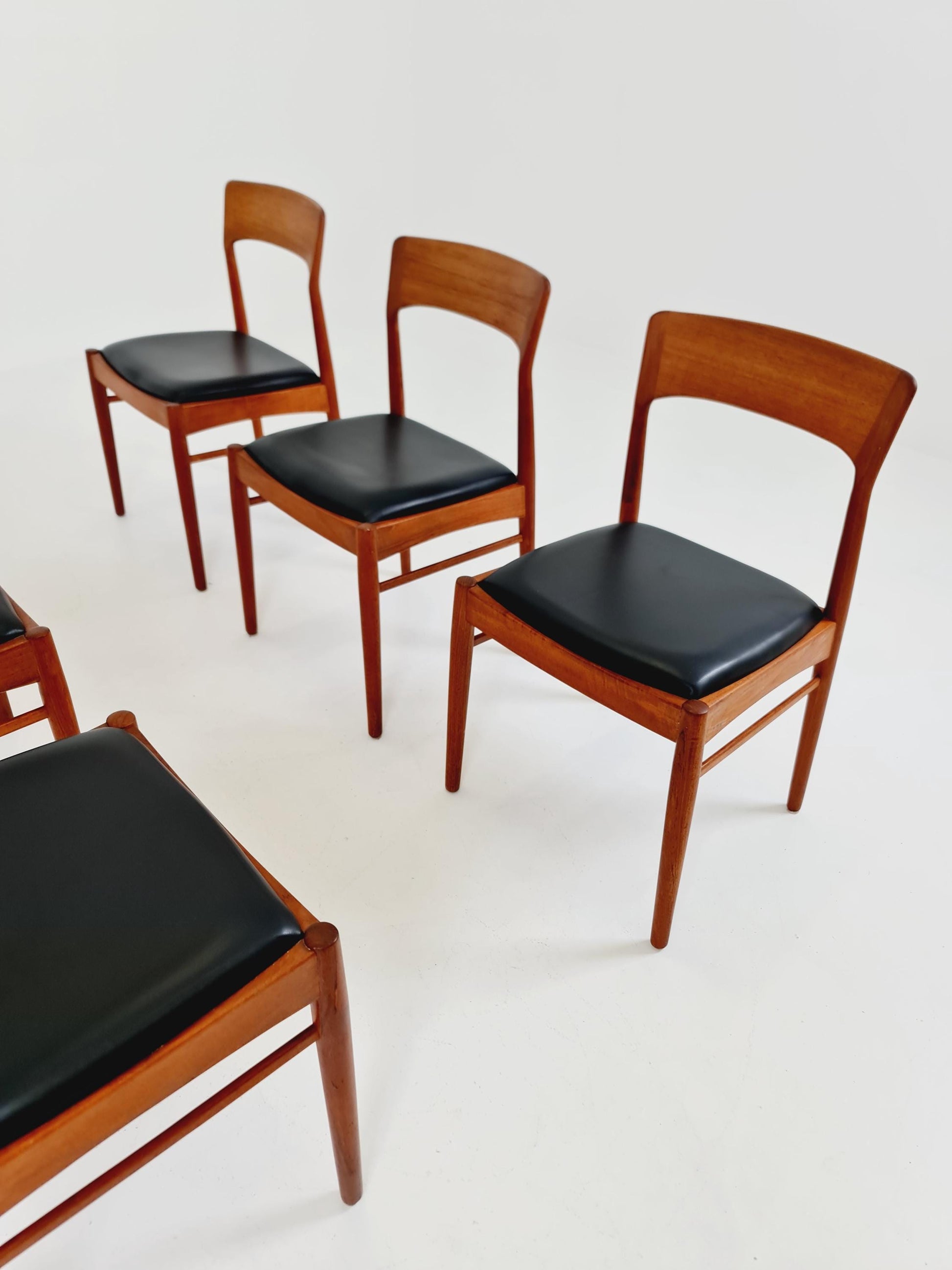 Mid Century Dansih Teak and Leather chair by Henning kaernulf , 1960s Set of 6