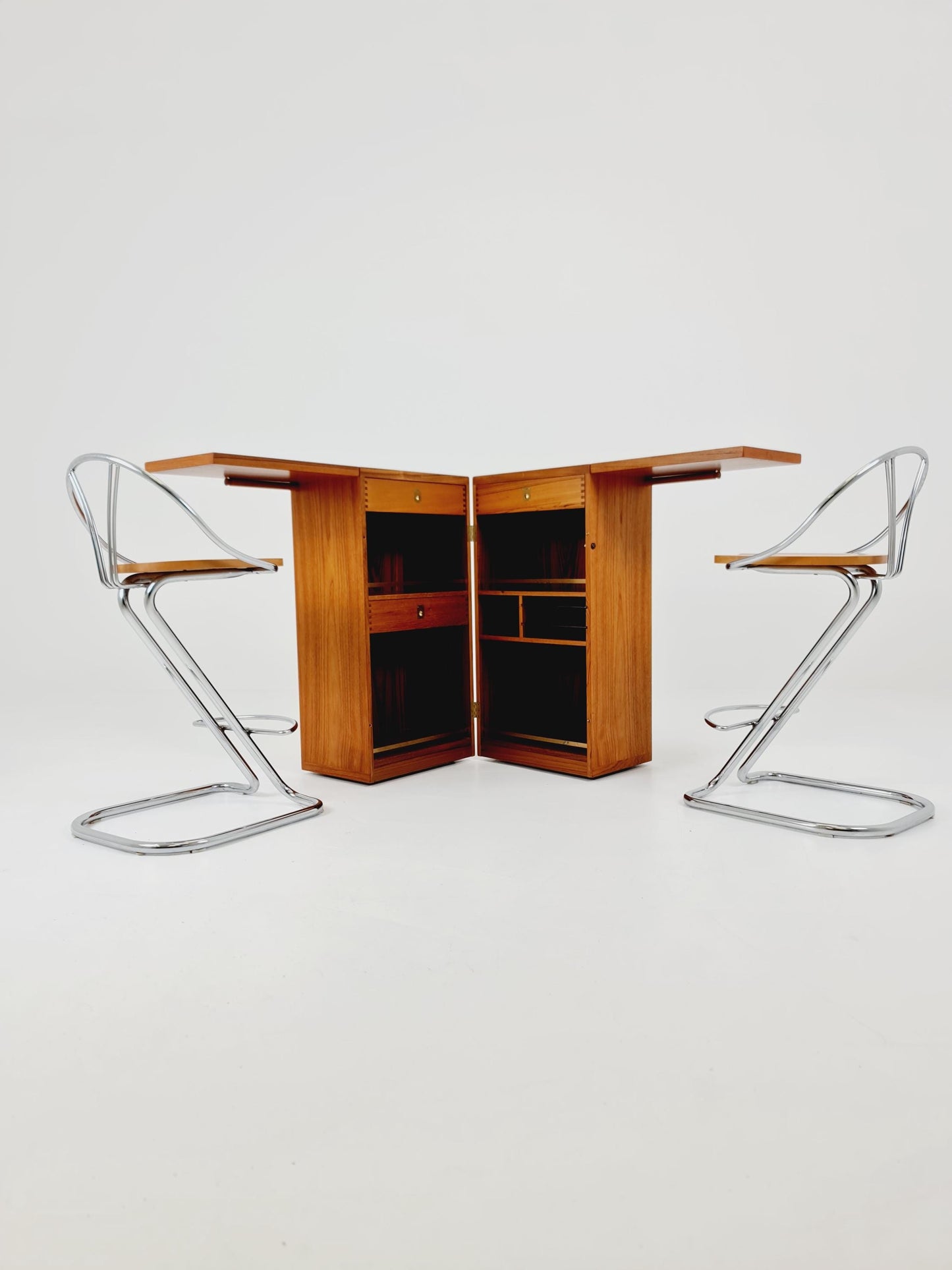 Super rare Danish mid century bar cart trolley By Reno Wahl Iversen for Dyrlund in Teak , 1960s