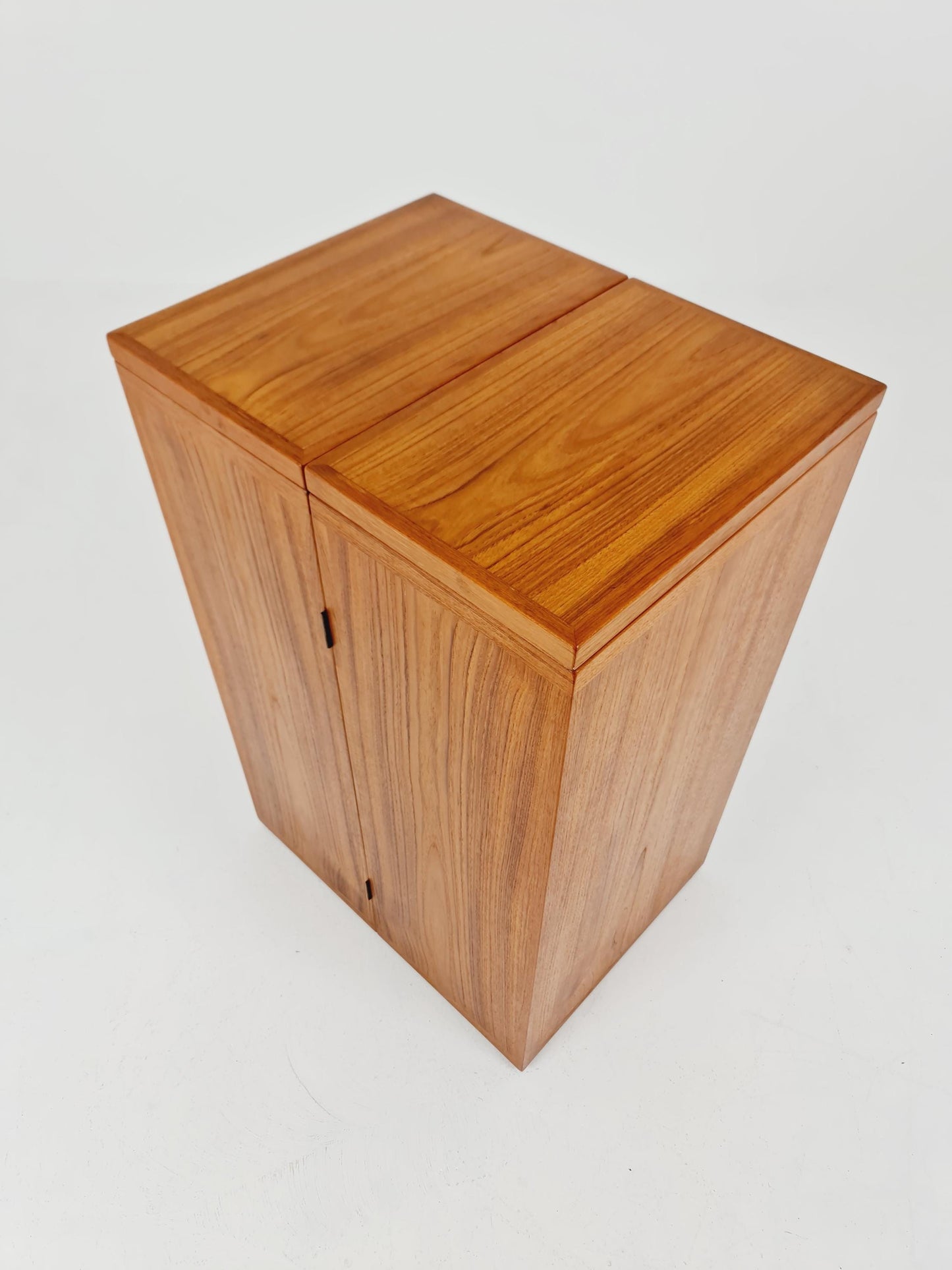 Super rare Danish mid century bar cart trolley By Reno Wahl Iversen for Dyrlund in Teak , 1960s