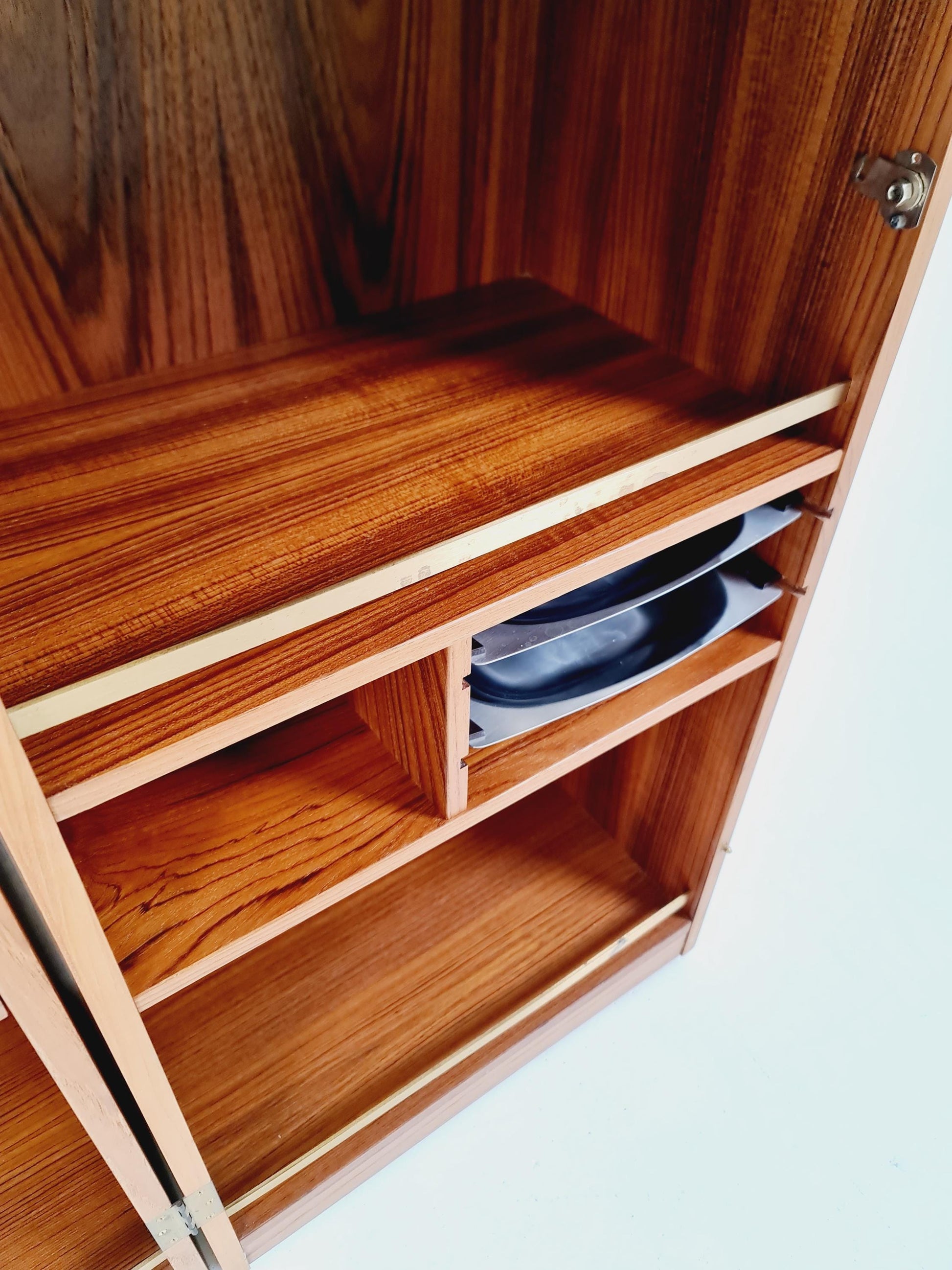 Super rare Danish mid century bar cart trolley By Reno Wahl Iversen for Dyrlund in Teak , 1960s
