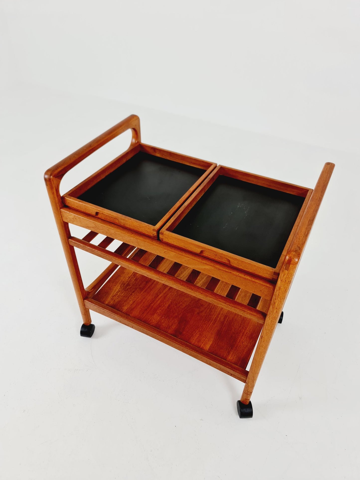 Vintage mid century danish trolley in solid teak/ bar cart By Salling Stolefabrik, 1960s