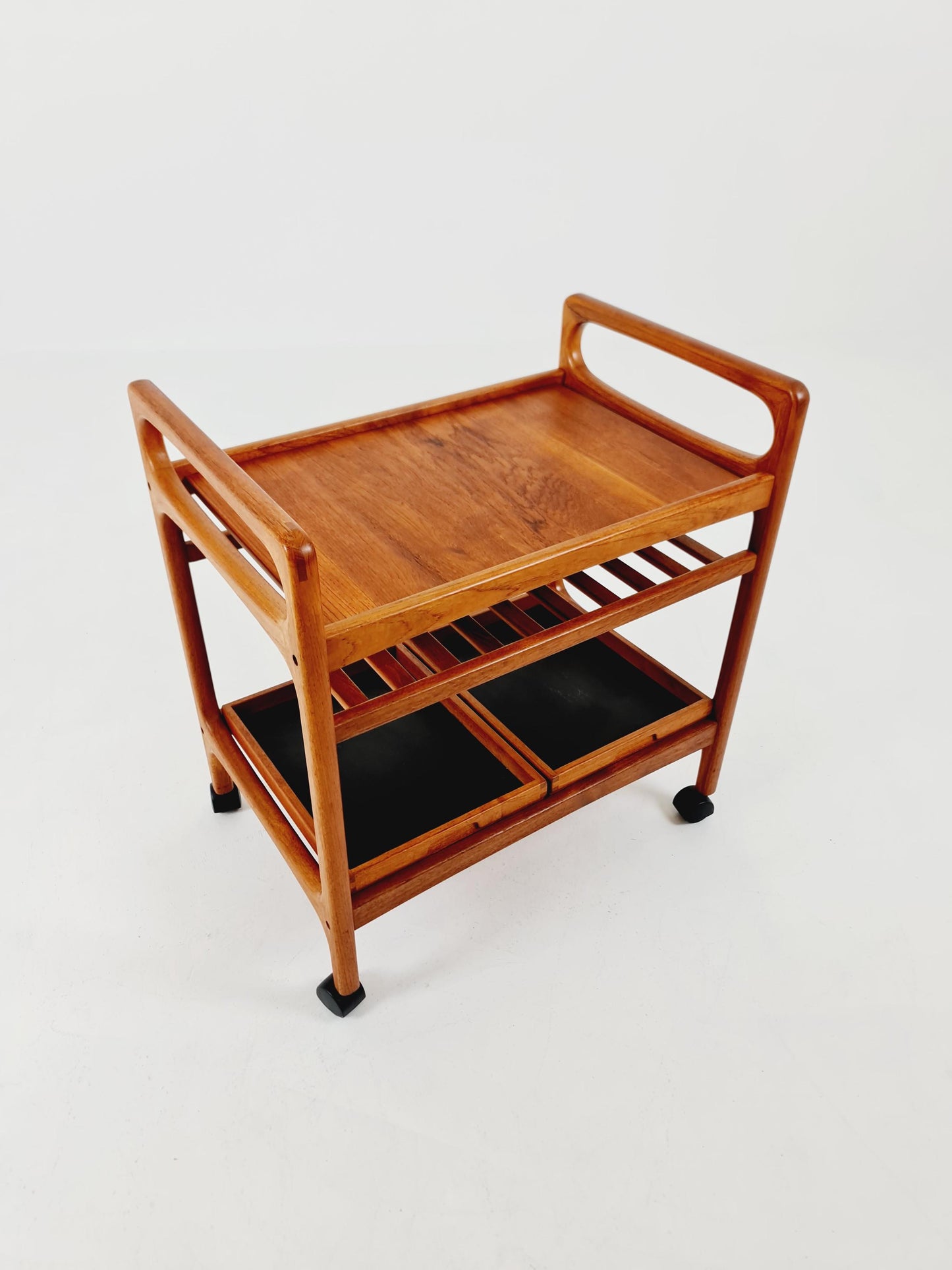 Vintage mid century danish trolley in solid teak/ bar cart By Salling Stolefabrik, 1960s