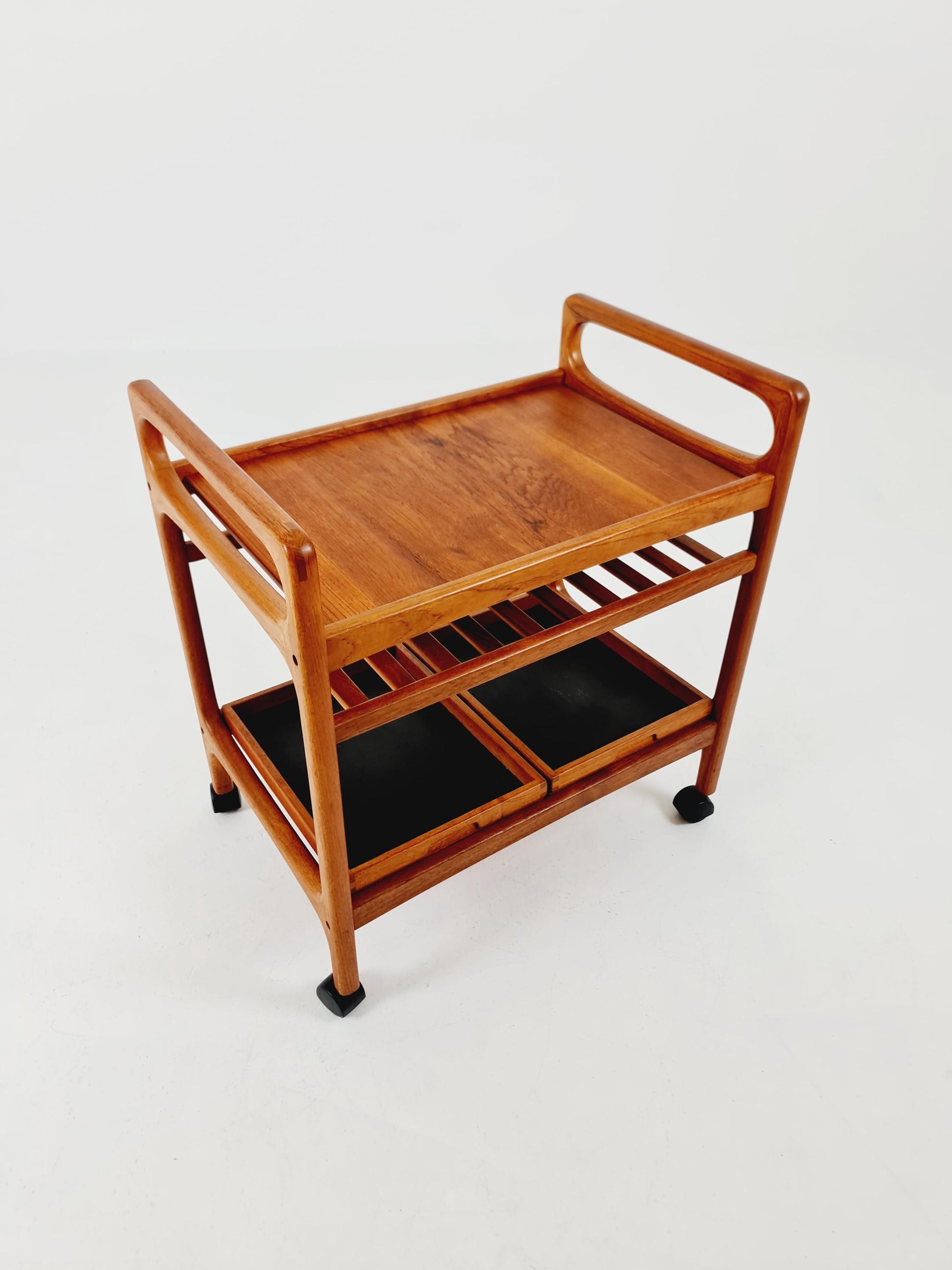 Vintage mid century danish trolley in solid teak/ bar cart By Salling Stolefabrik, 1960s