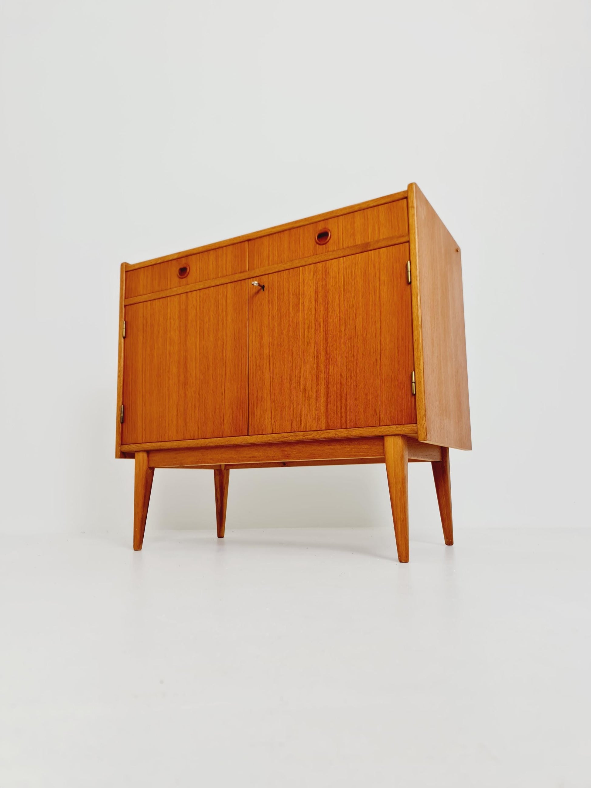 Mid Century Modern Swedish Teak sideboard by B. Fridhagen for Bodafors, 1964