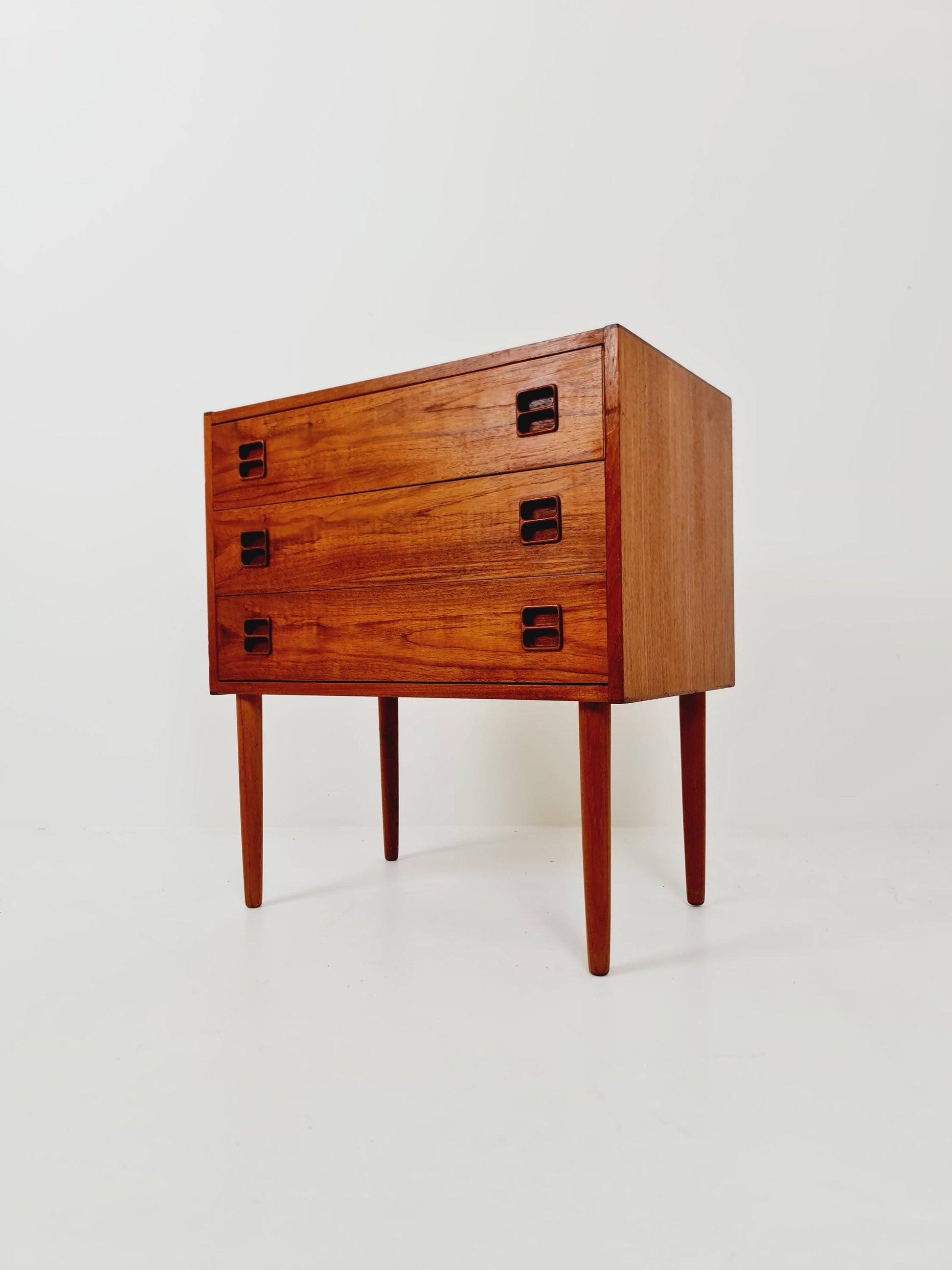 Midcentury danish drawer dresser /3 drawers 1960s