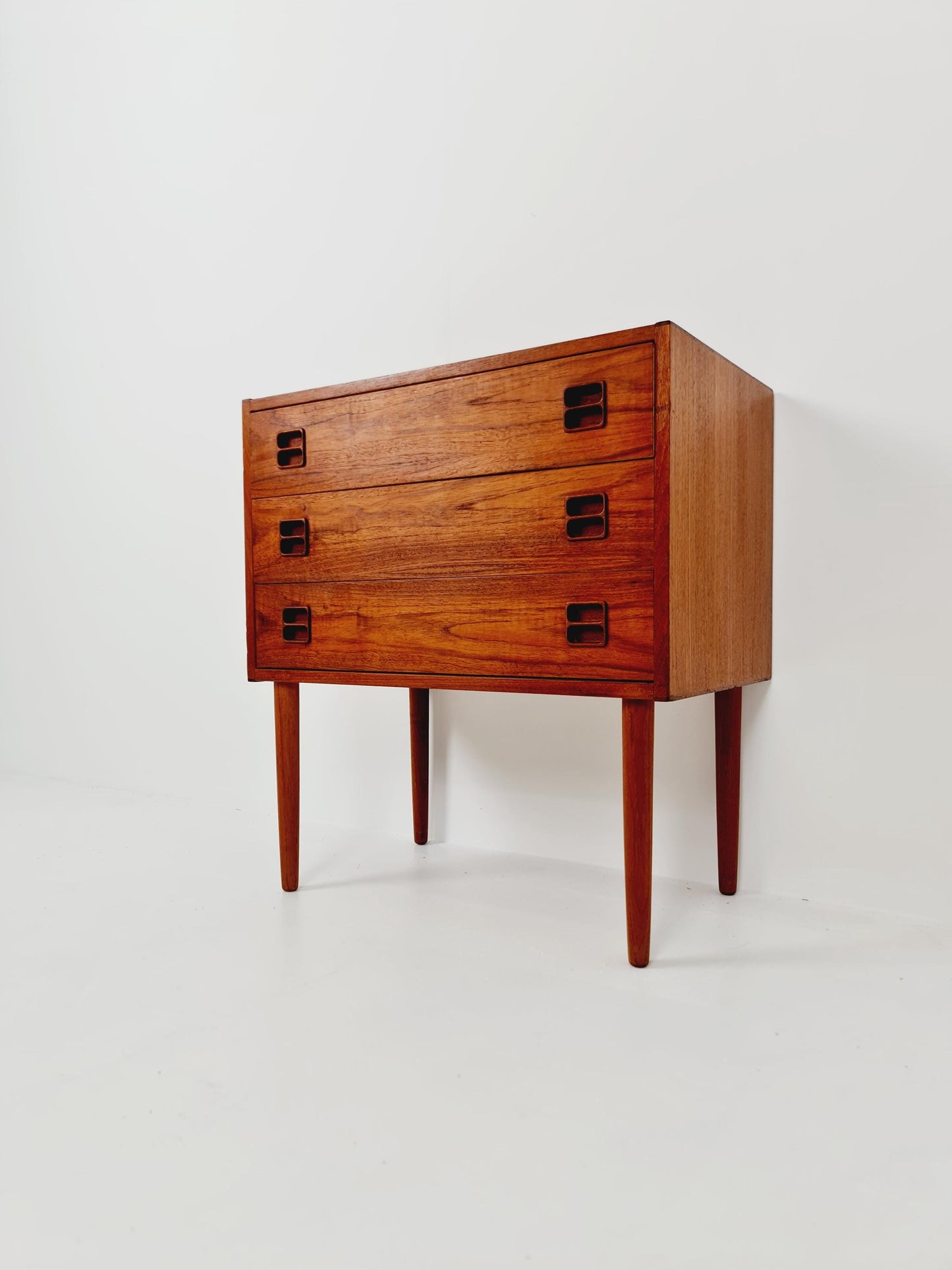 Midcentury danish drawer dresser /3 drawers 1960s