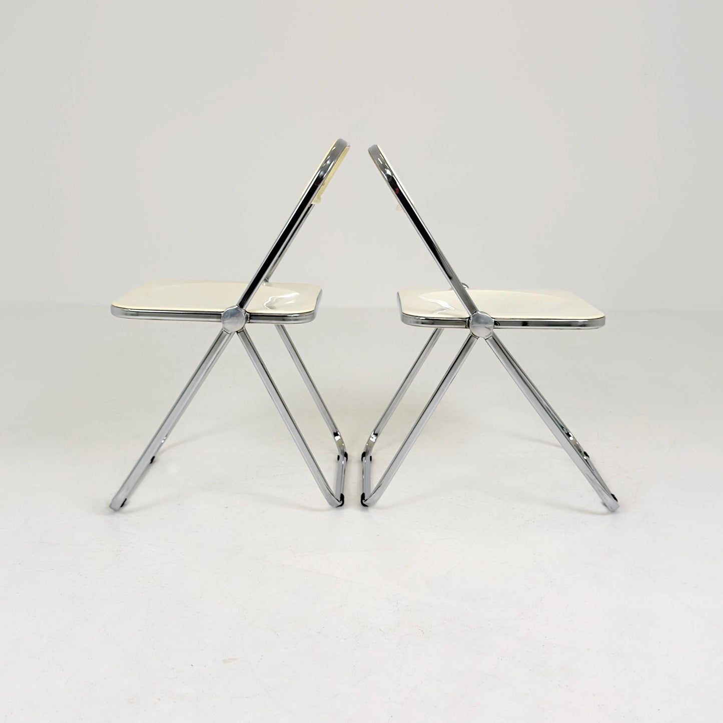 Set of 2 vintage Italian Plia Folding Chairs by Giancarlo Piretti for Castelli, 1970s