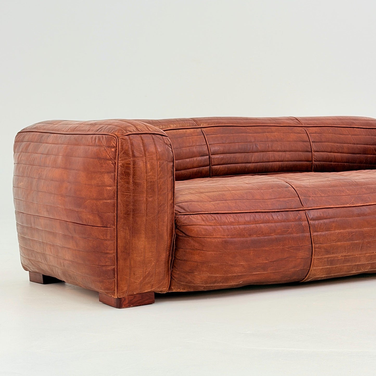 Mid century Italian Belgrave Luxury Distressed brown 3-Seater Leather Sofa – 1980s Italy