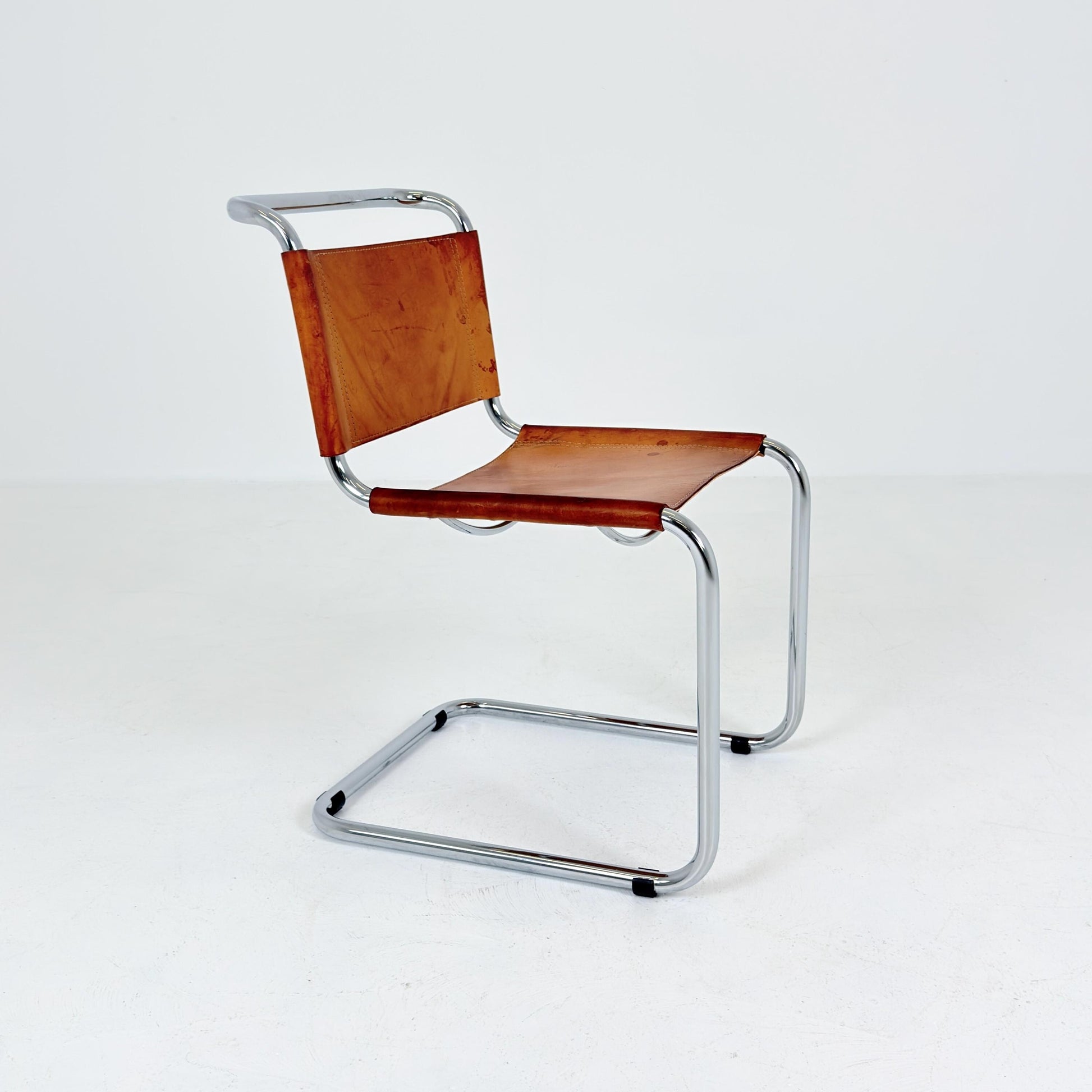 Mid century S33 cognac Cantilever Chair by Mart Stam – Italy 1980s