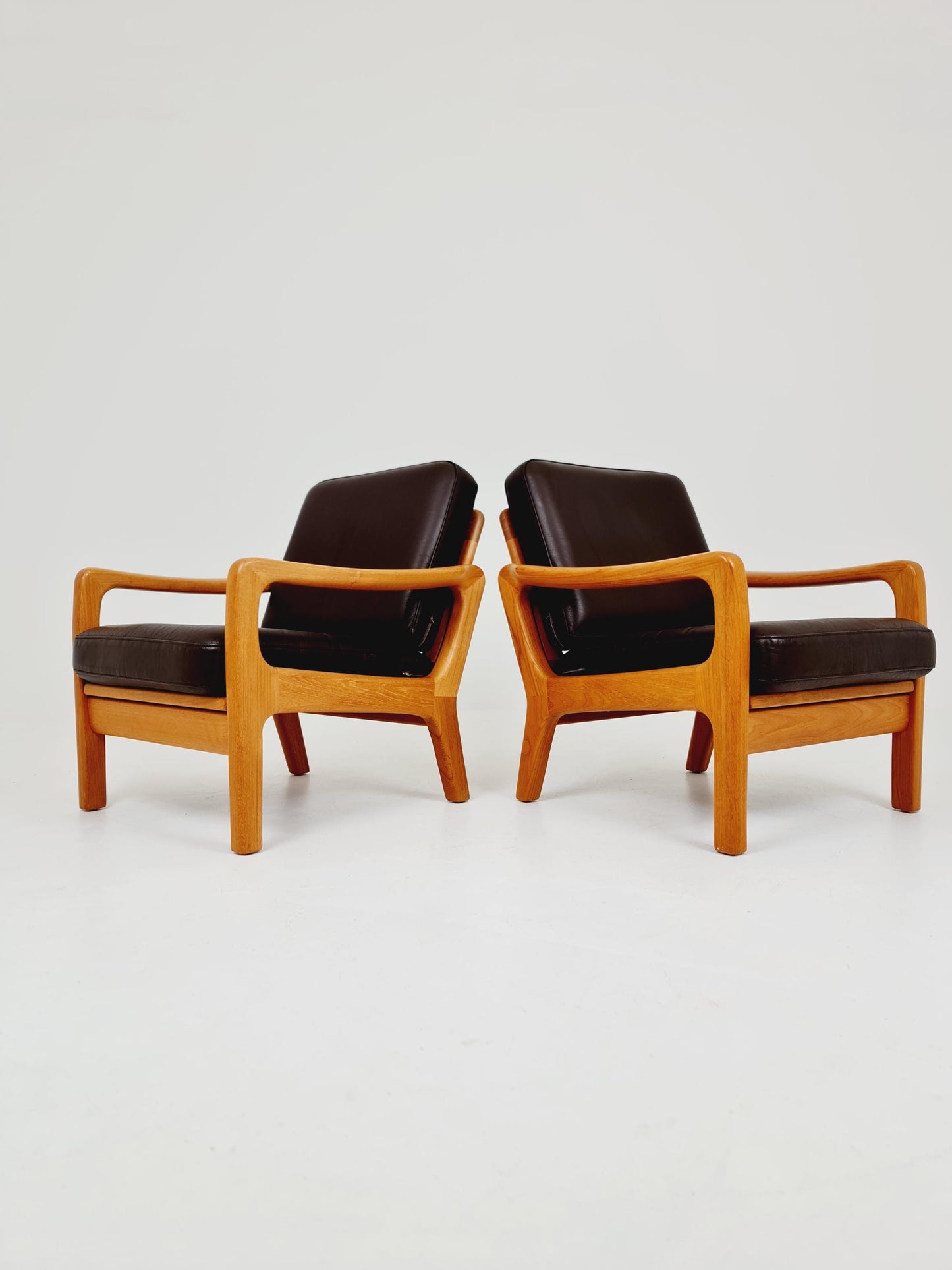 Mid century Danish easy lounge chairs by Juul Kristensen , 1970s, Set of 2