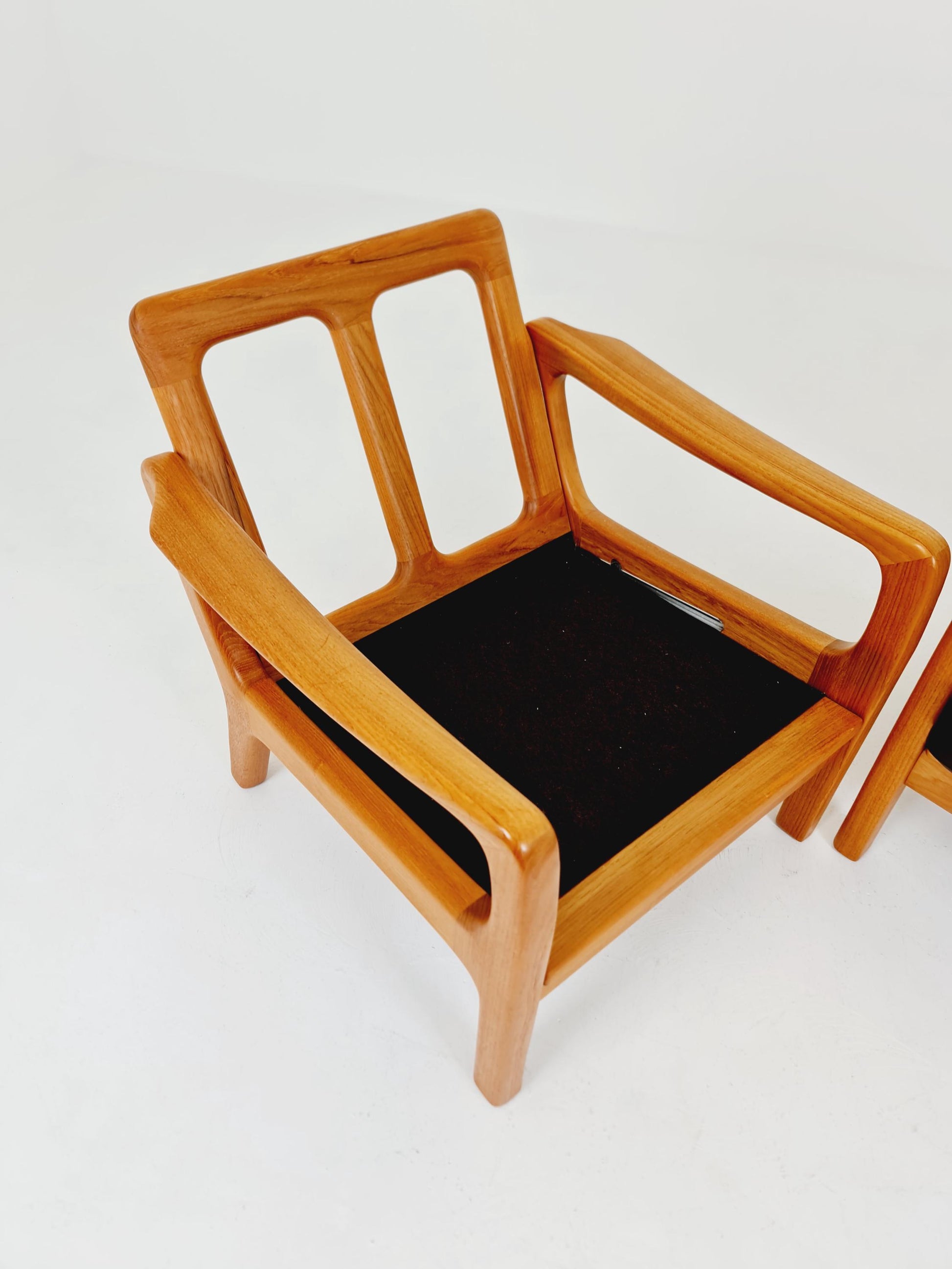 Mid century Danish easy lounge chairs by Juul Kristensen , 1970s, Set of 2