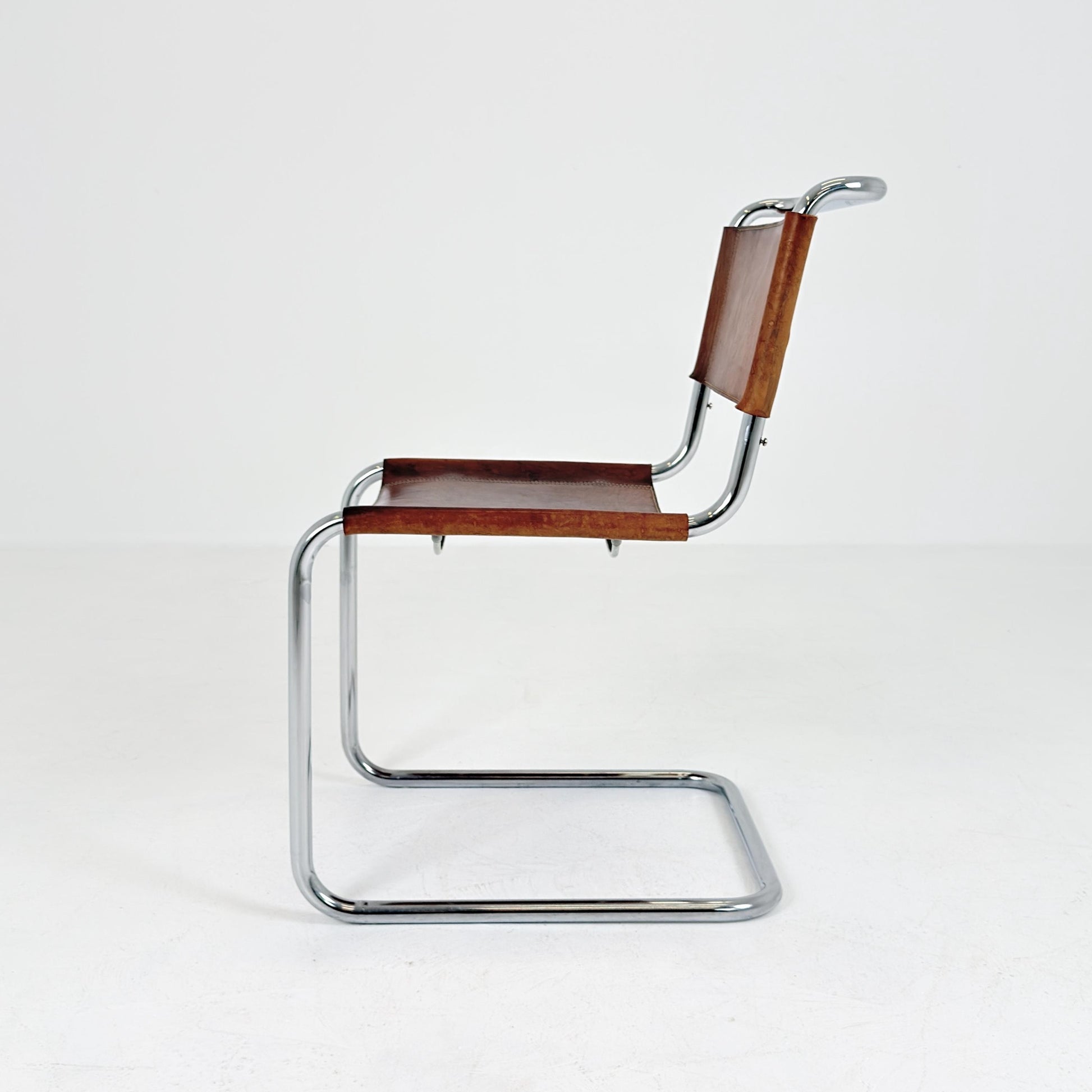 Mid century S33 cognac Cantilever Chair by Mart Stam – Italy 1980s