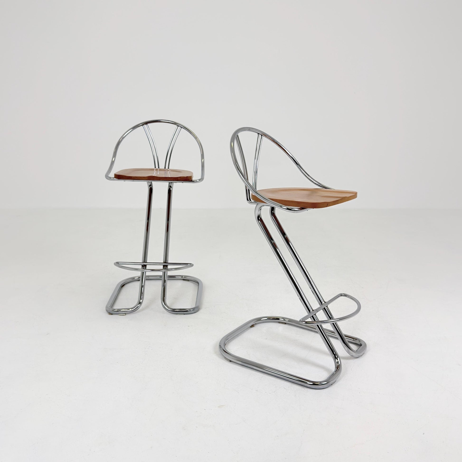 Set of 2 Vintage Italian Effezeta Bar Stools – 1980s Postmodern Chrome & Wooden Stools